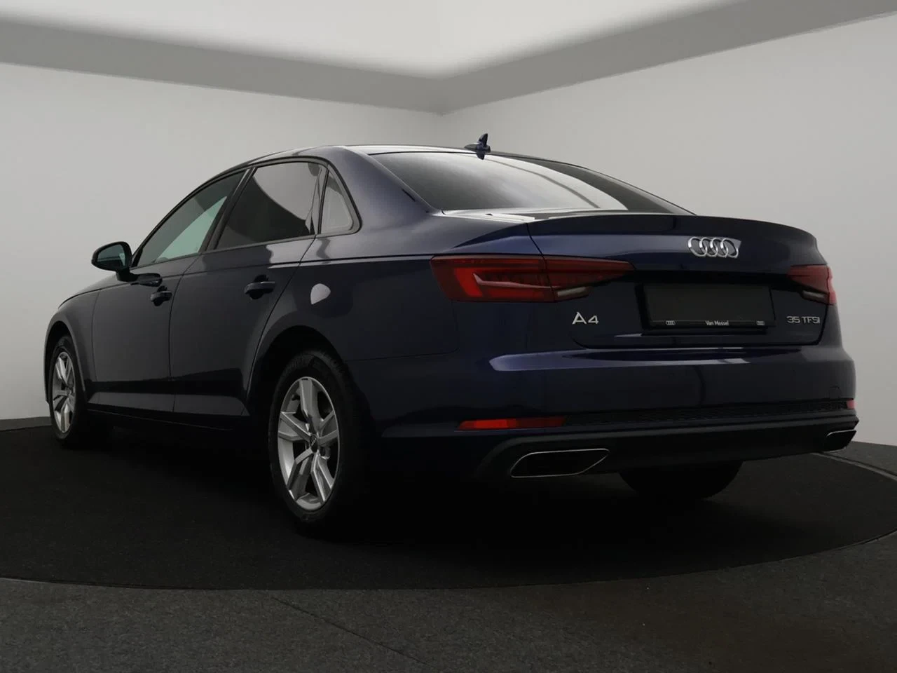 Audi-A4-image-1