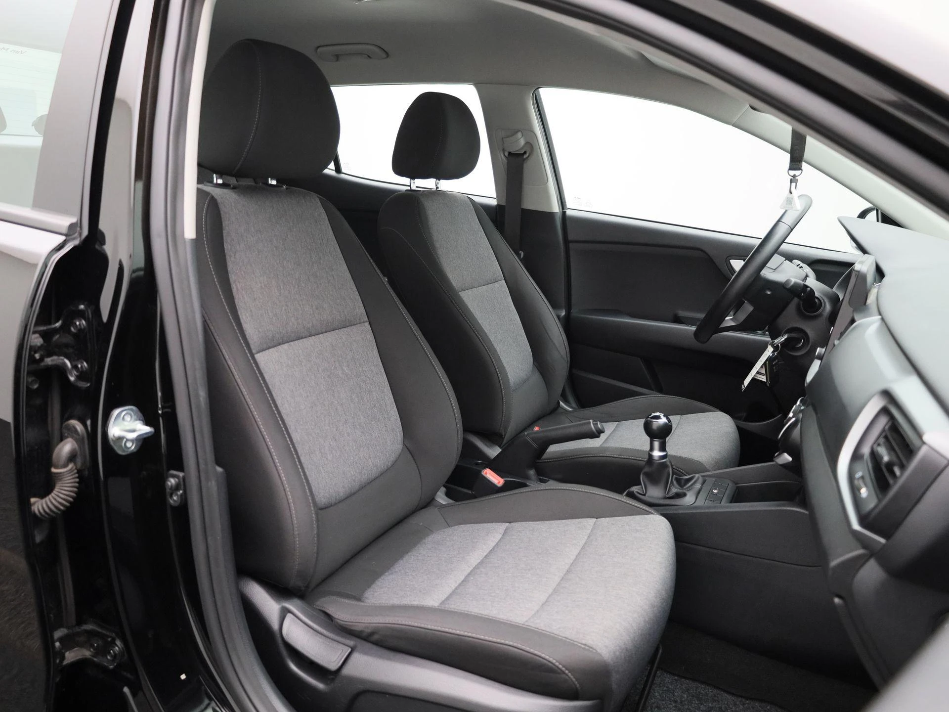Kia-Stonic-image-28
