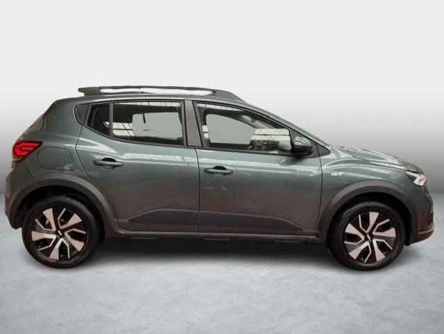 Dacia-Sandero Stepway-image-3