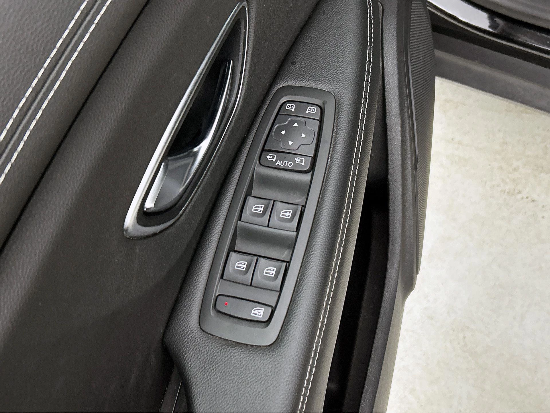 Renault-Scénic-image-22