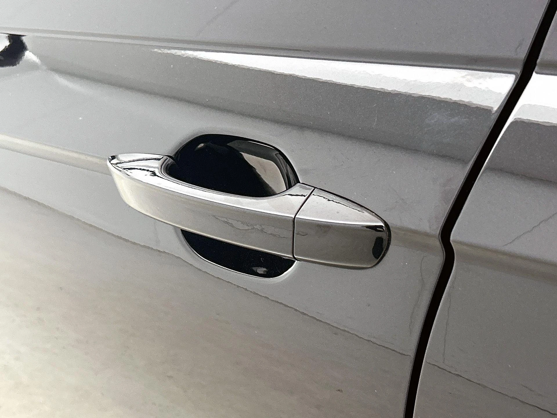 Volkswagen-Polo-image-26