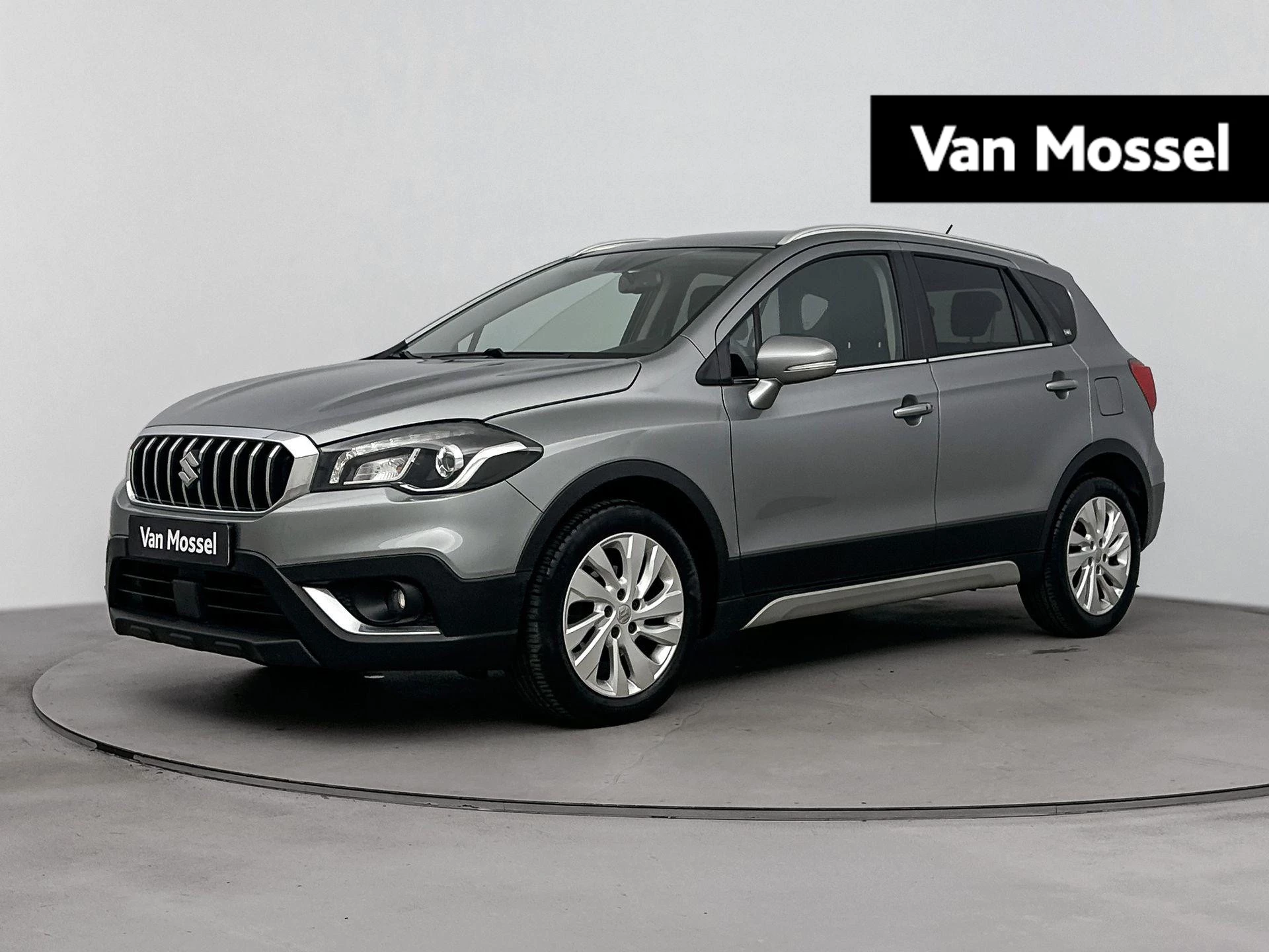 Suzuki-S-Cross-image-0