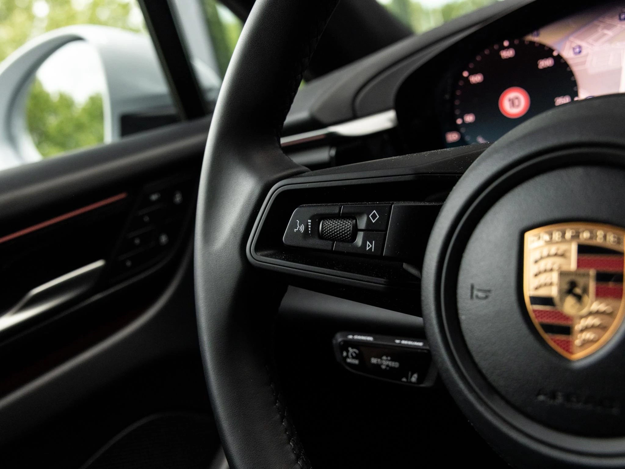 Porsche-Macan-image-42