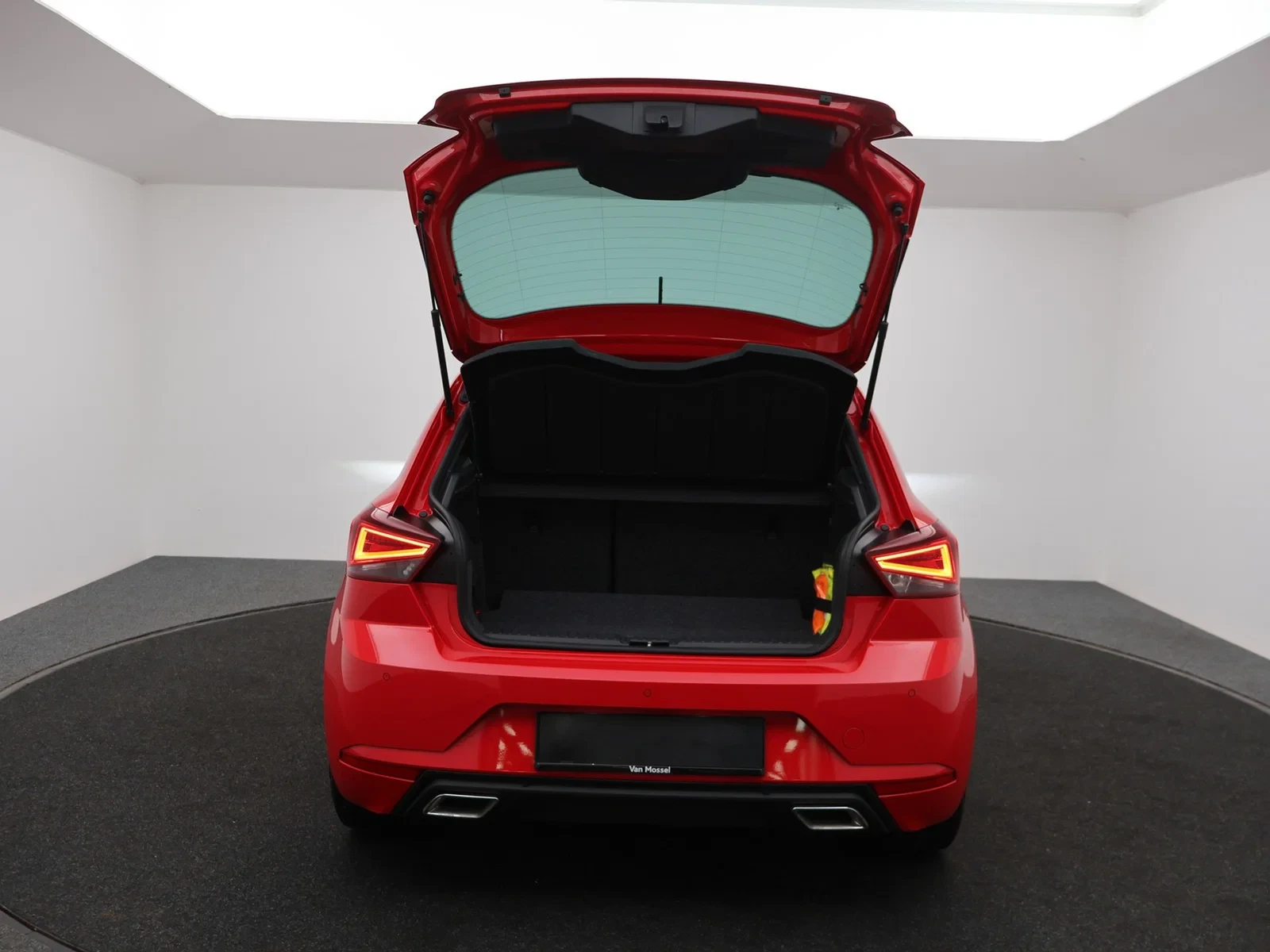 SEAT Ibiza 5P/D Ibiza FR Edition 1.5TSI 150PK *AUTOMAAT*CRUISE CONTROL*BLTH*DAB RADIO*APP-CONNECT*...*