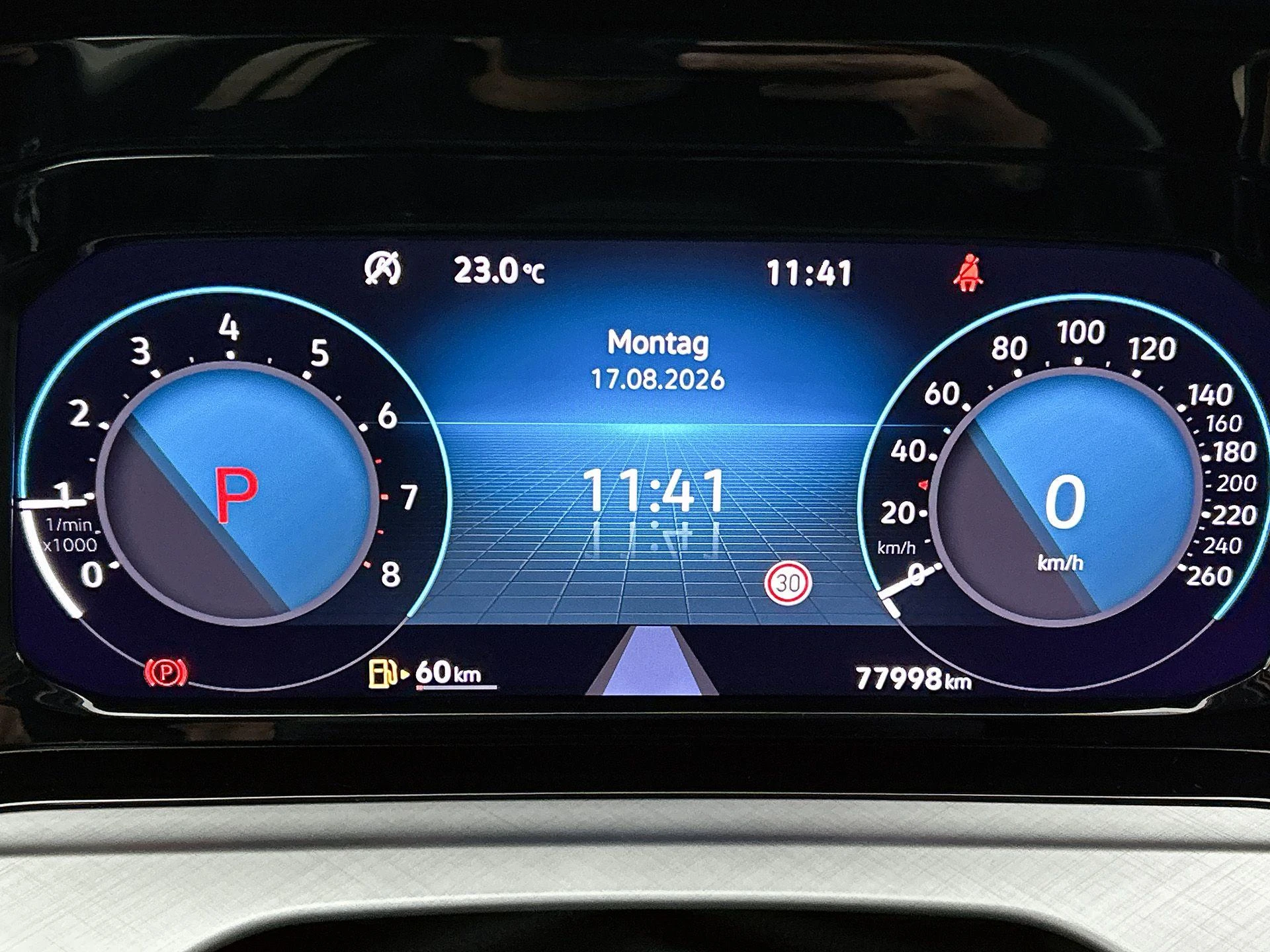 Volkswagen-Golf-image-8