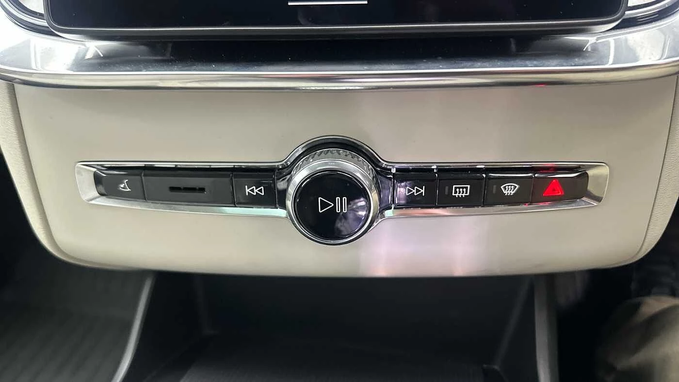 Volvo-XC90-image-69
