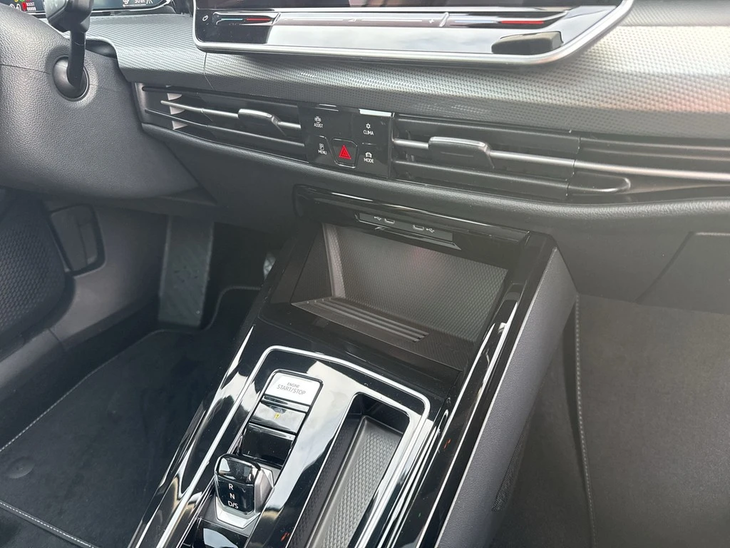 Volkswagen-Golf-image-10