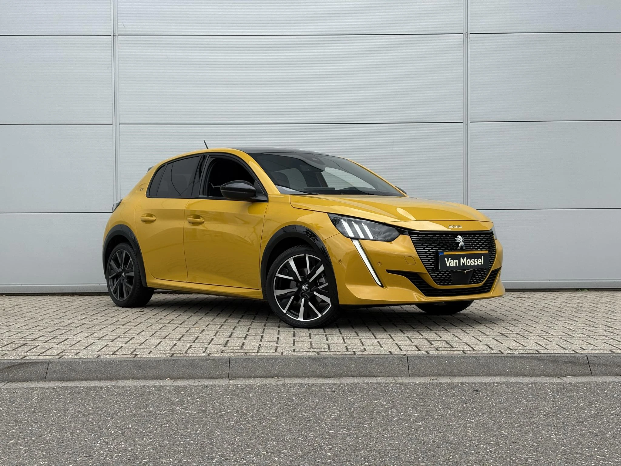 Peugeot-208-image-6