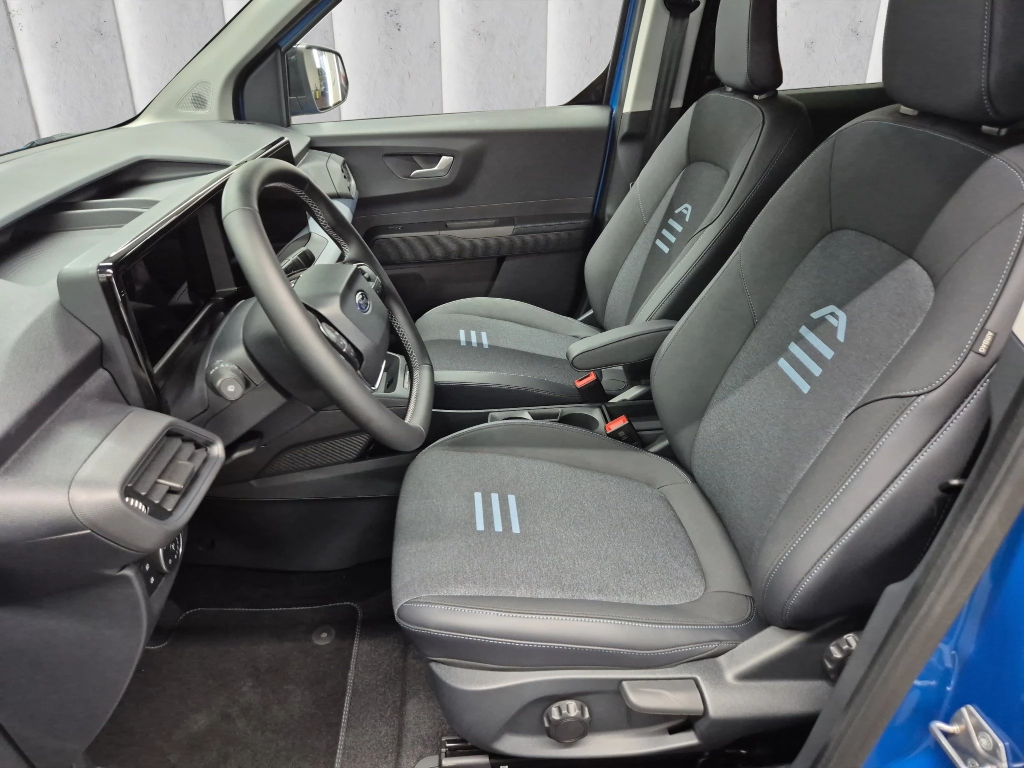 Ford-Tourneo Courier-image-7