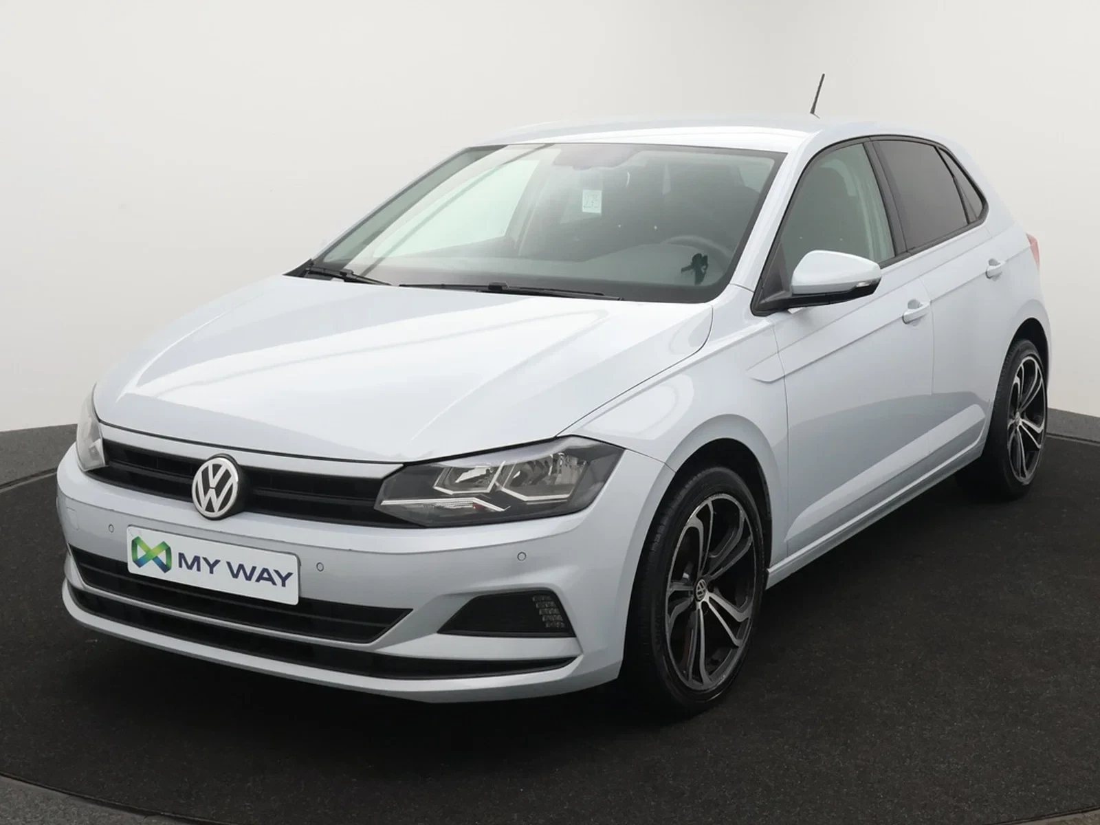 Volkswagen-Polo-image-0