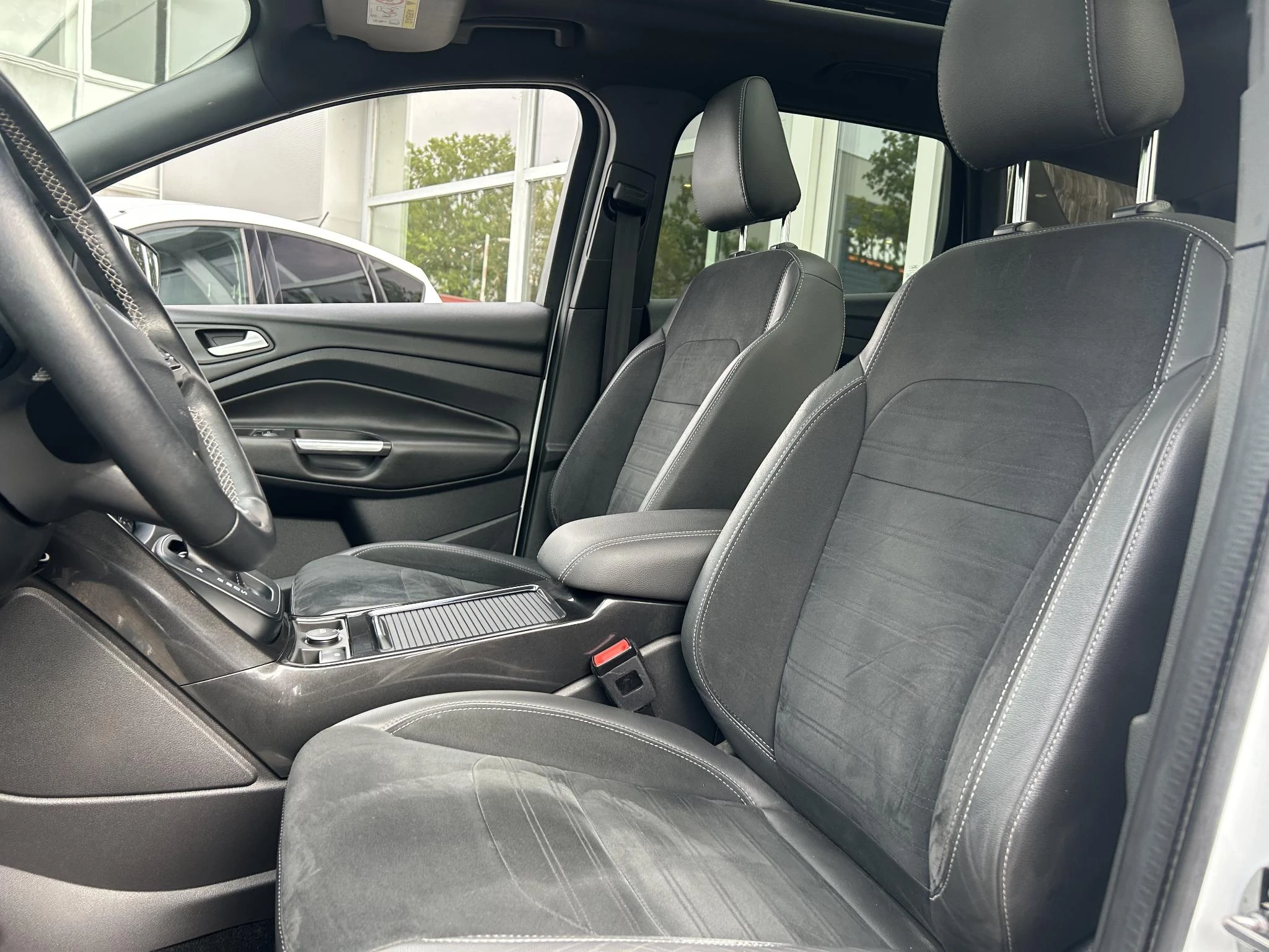 Ford-Kuga-image-13