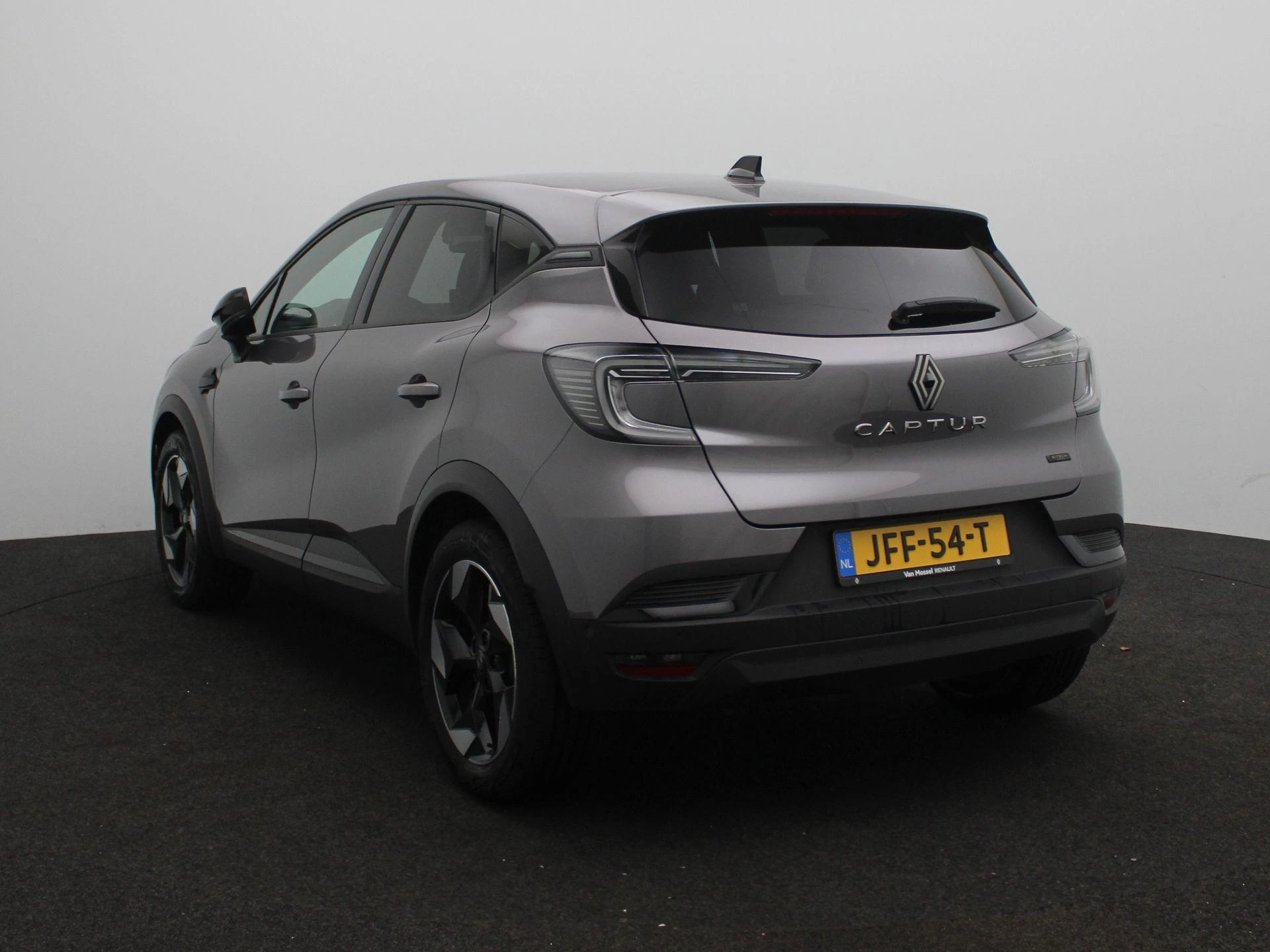Renault-Captur-image-1