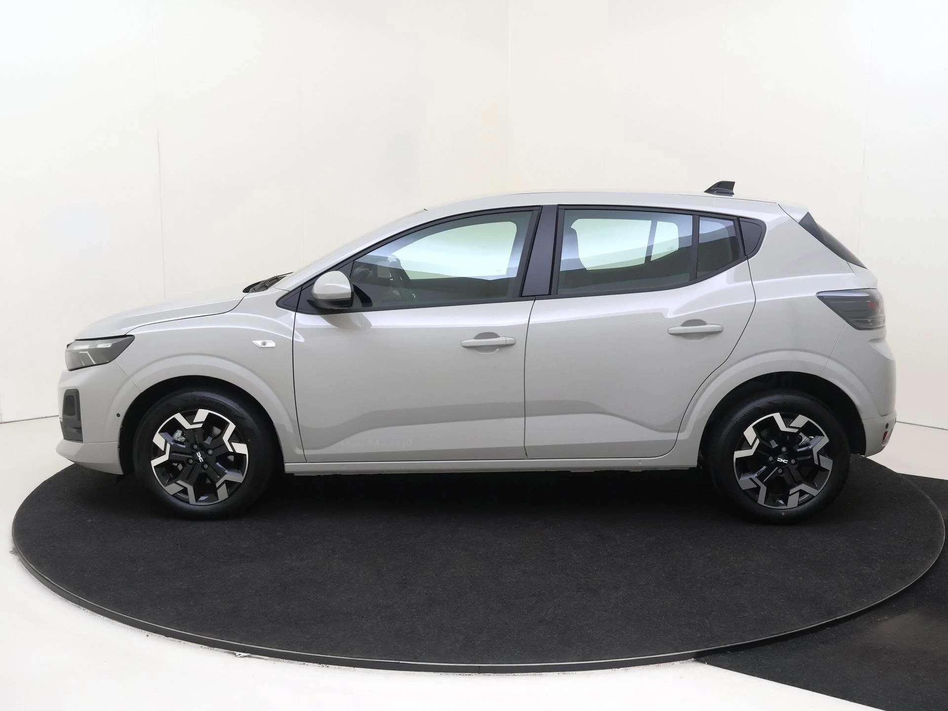 Dacia-Sandero-image-7