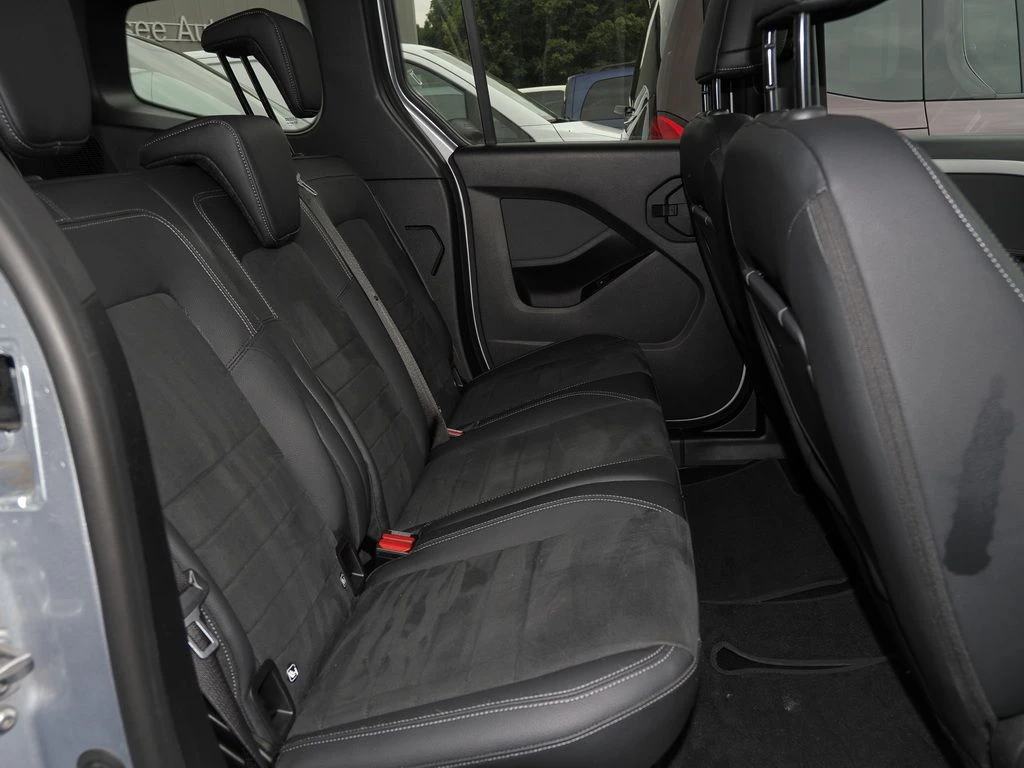 Mercedes-Benz-T-Klasse 180 d-image-13