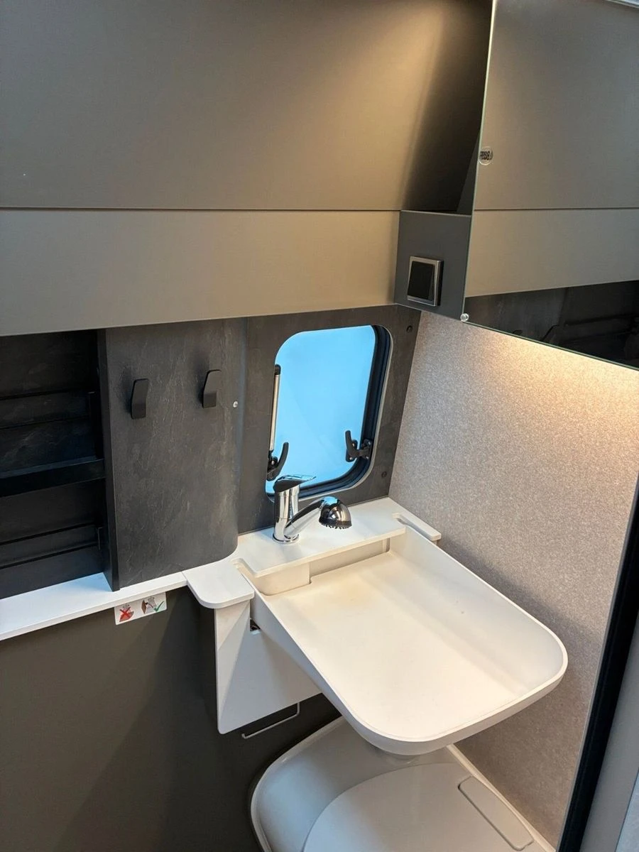 Hymer--image-16