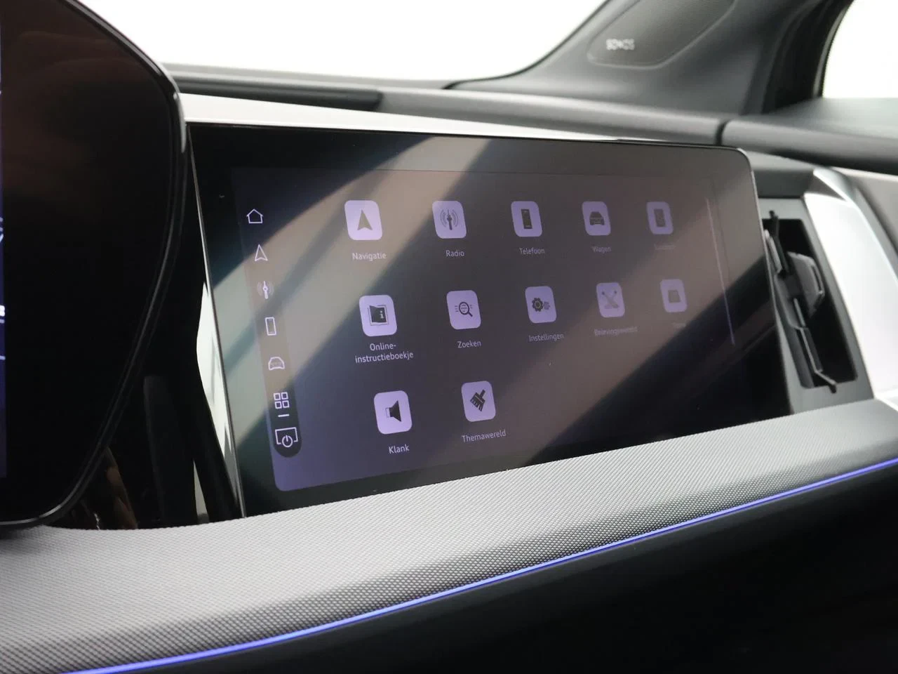 Audi-Q4 e-tron-image-18