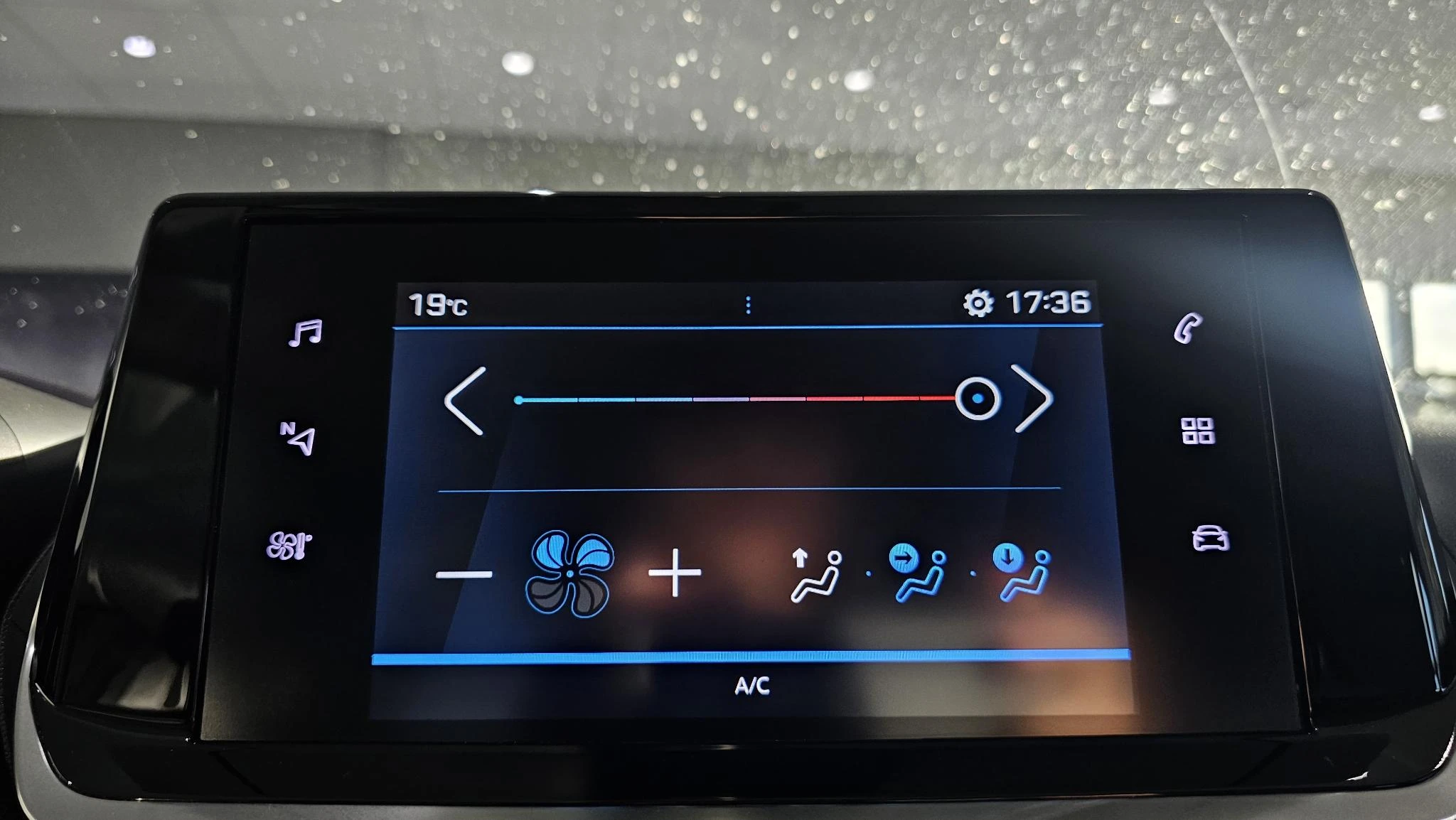 Peugeot-208-image-13