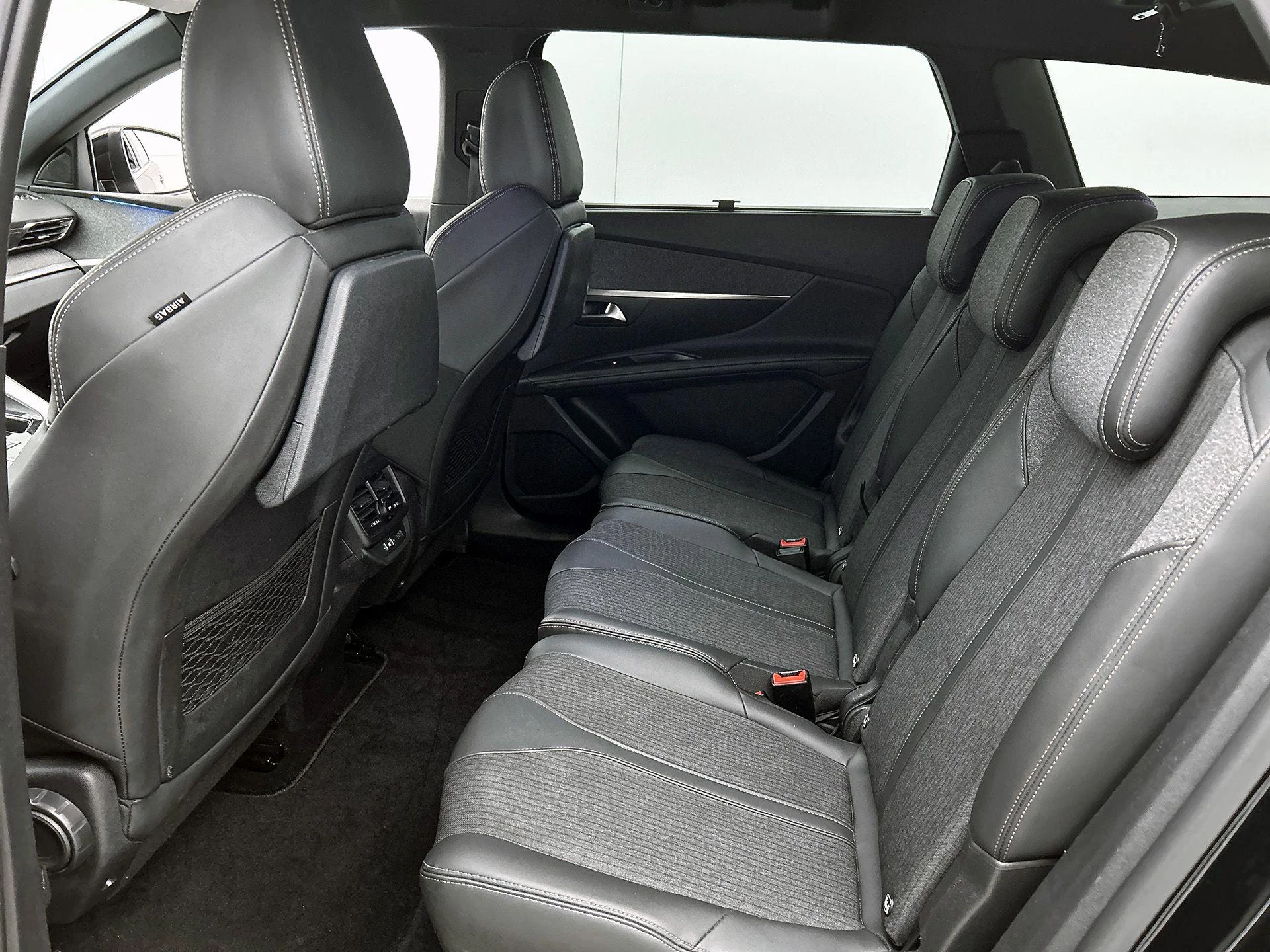 Peugeot-5008-image-30