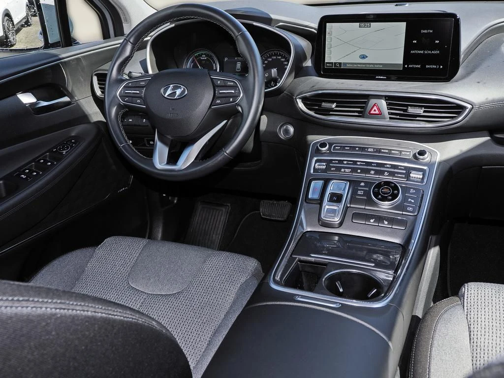 Hyundai-Santa Fe-image-10