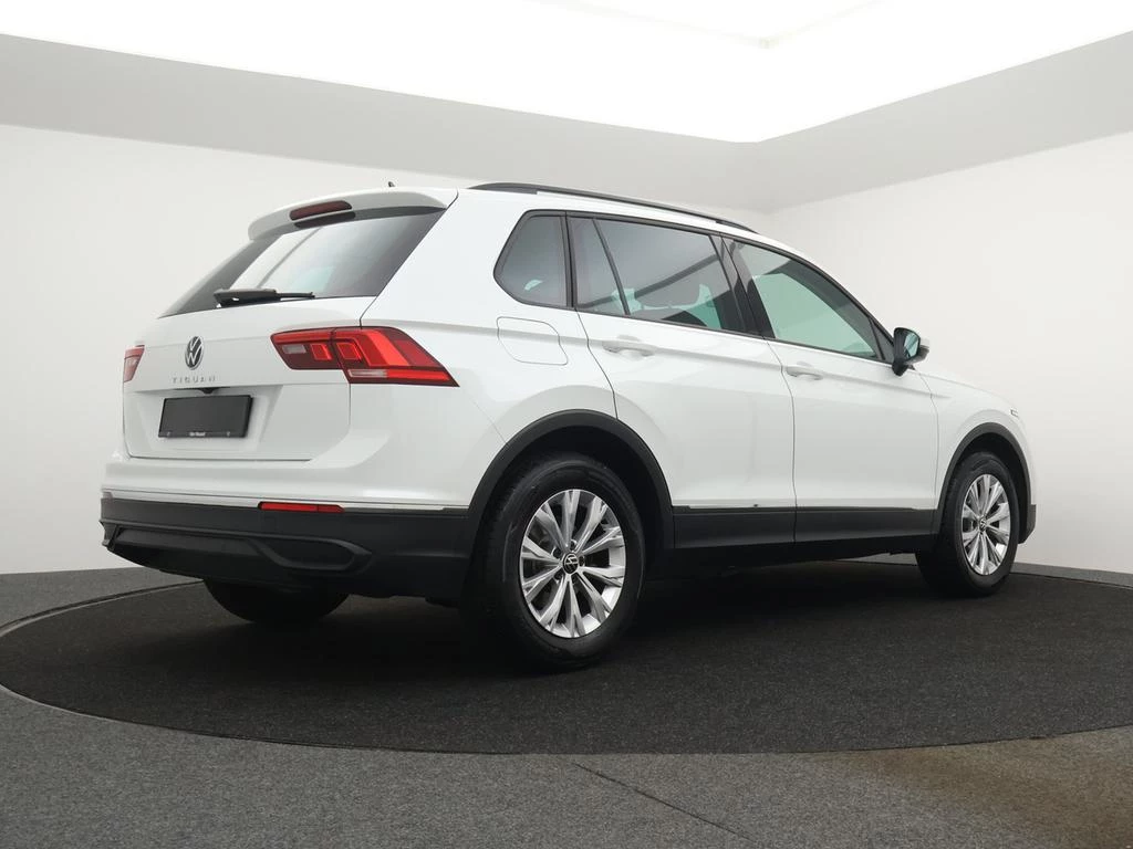 Volkswagen-Tiguan-image-1