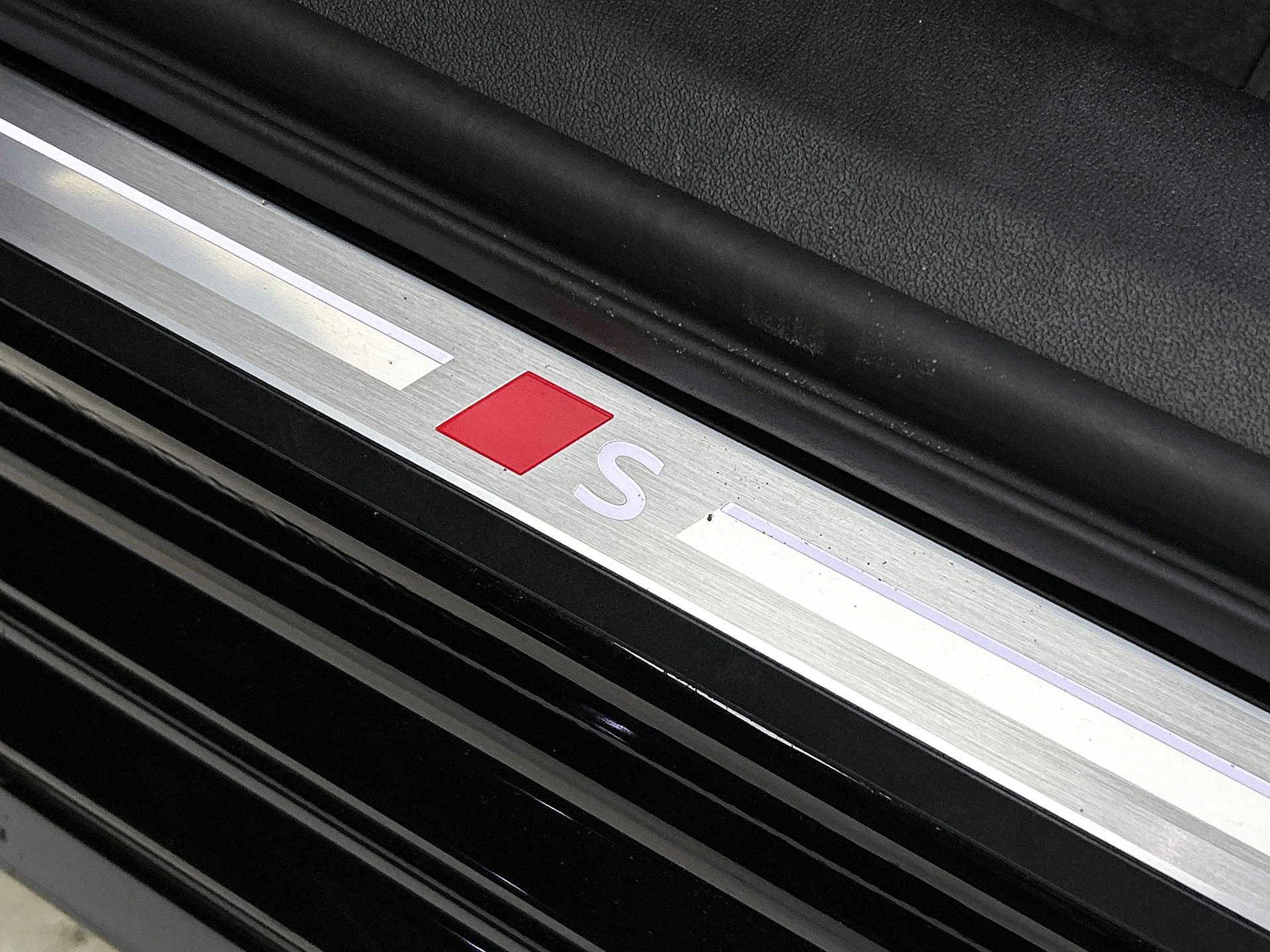 Audi-A6-image-27