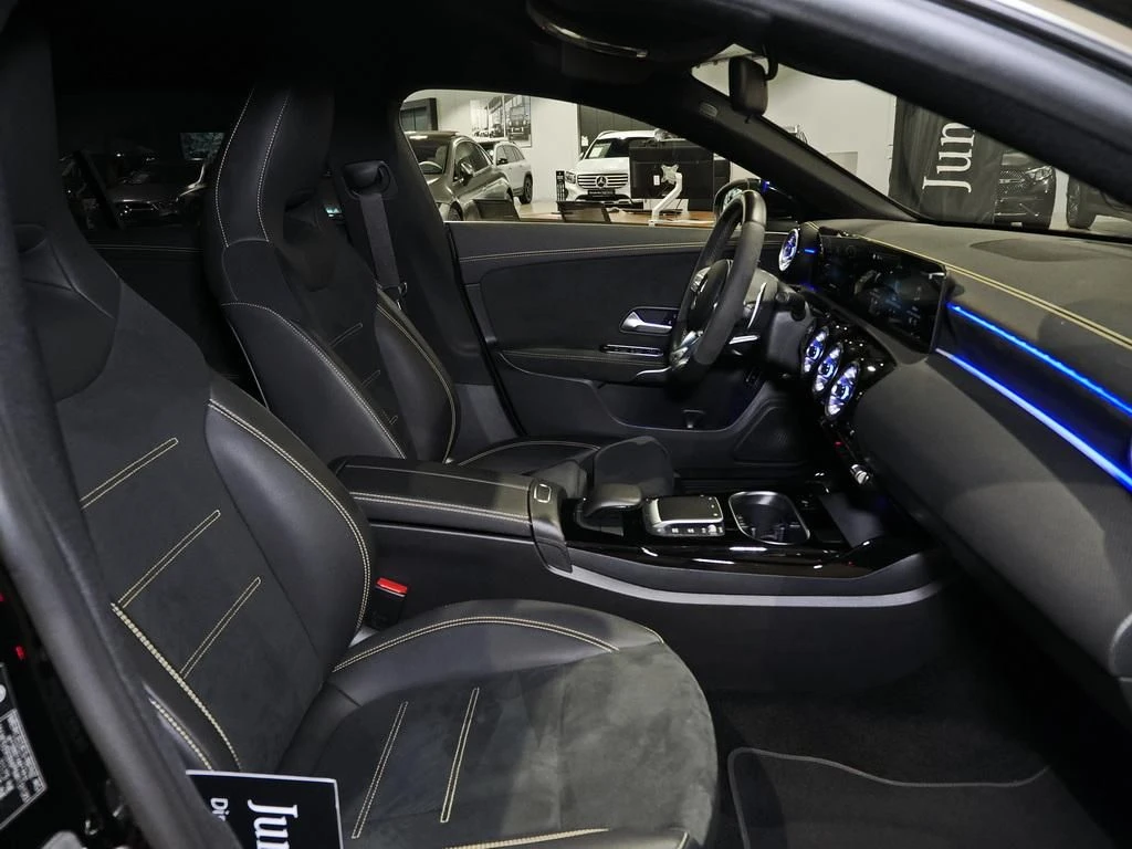 Mercedes-AMG-CLA 45 S AMG-image-12