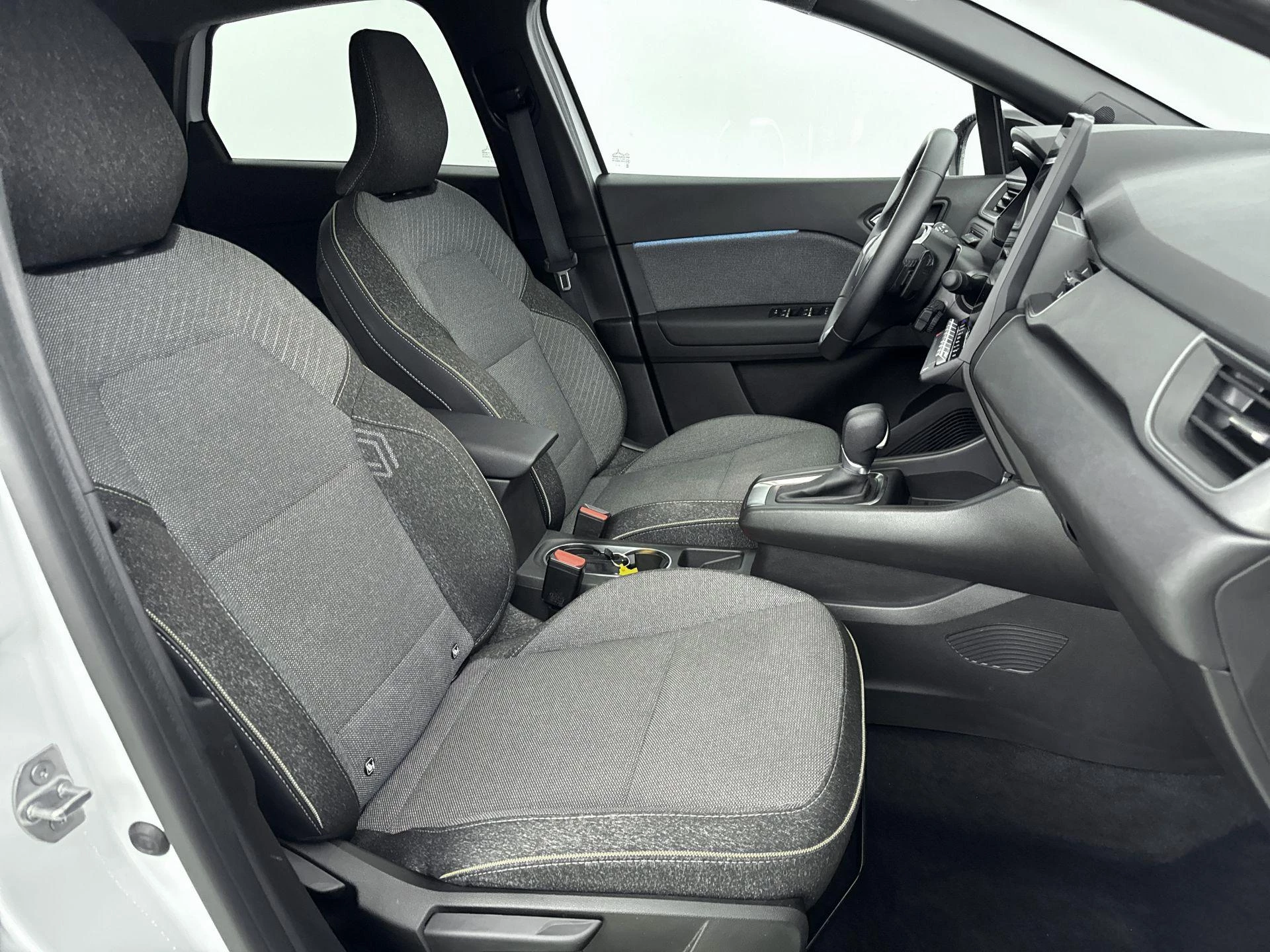 Renault-Captur-image-24