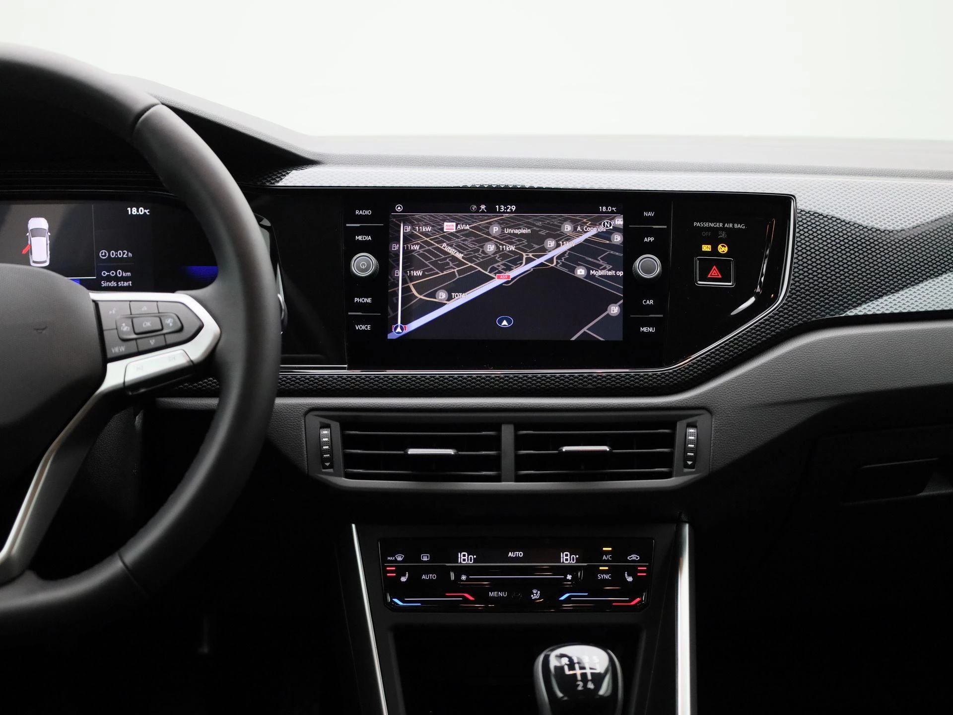 Volkswagen-Polo-image-8