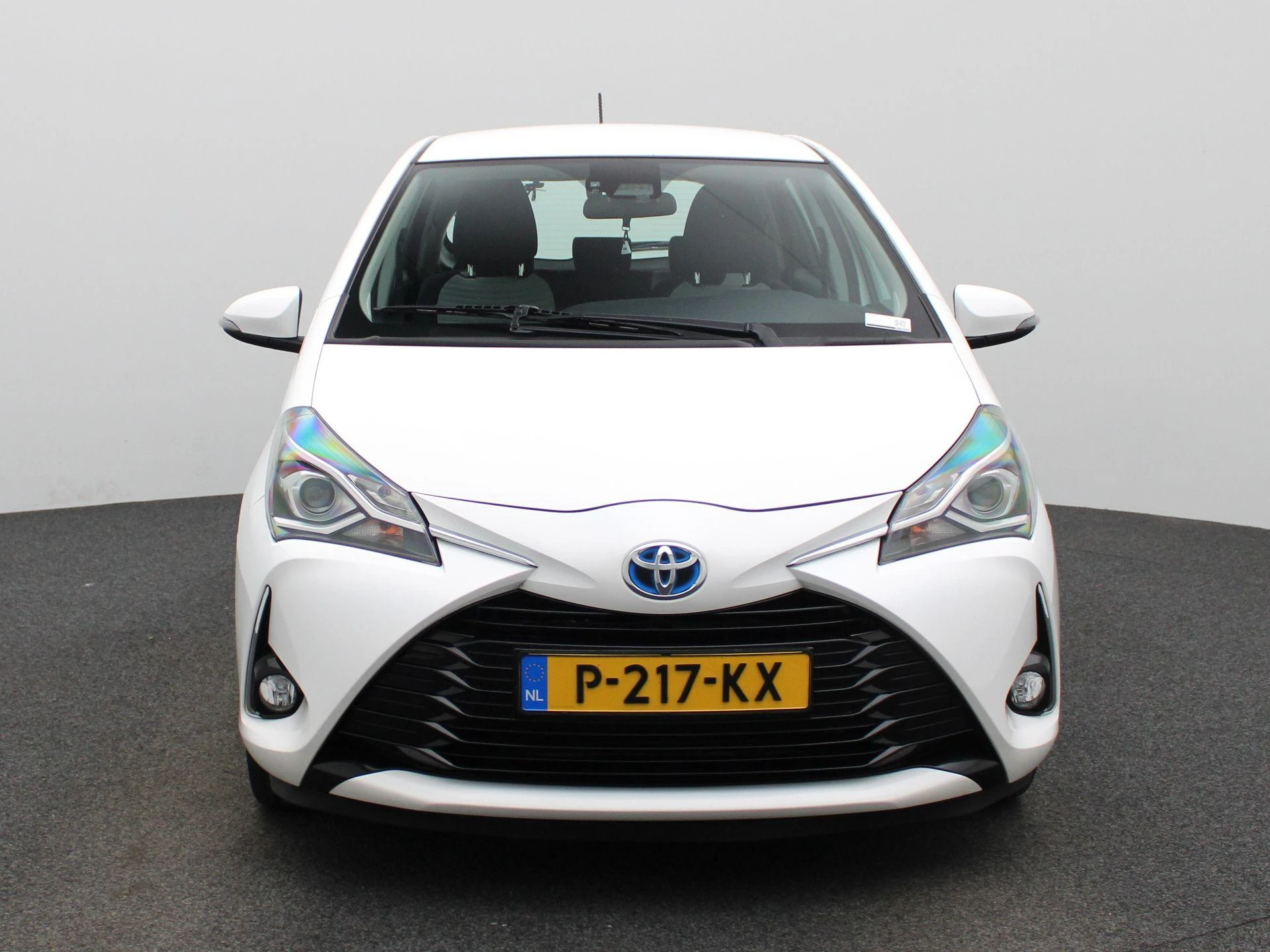 Toyota-Yaris-image-2