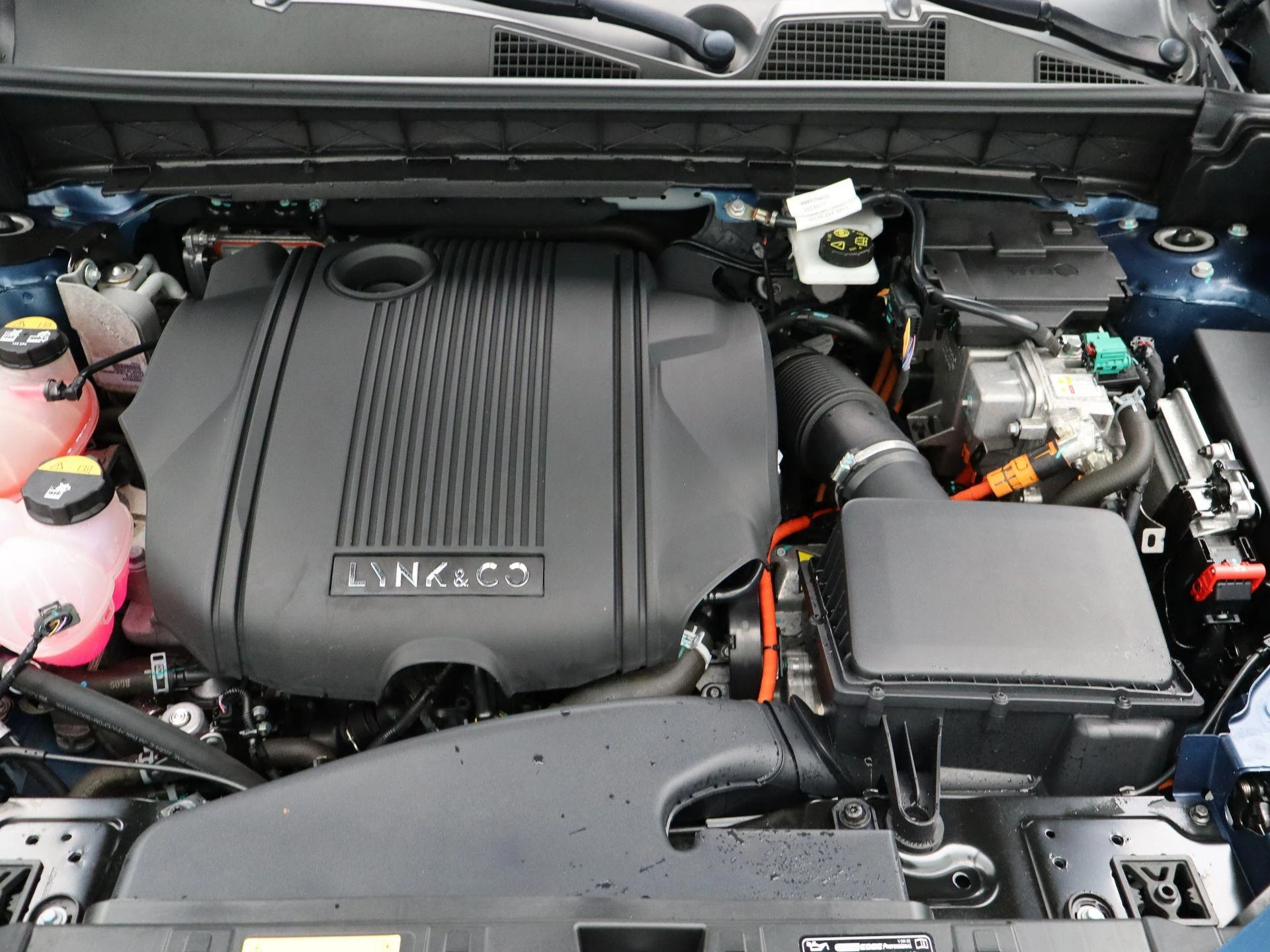 Lynk & Co-01-image-36