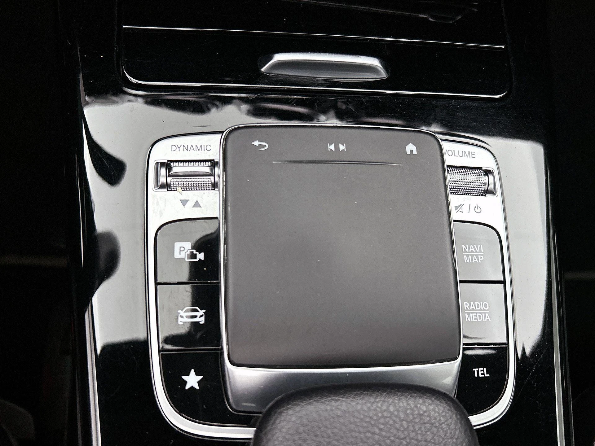 Mercedes-Benz-A-Klasse-image-10