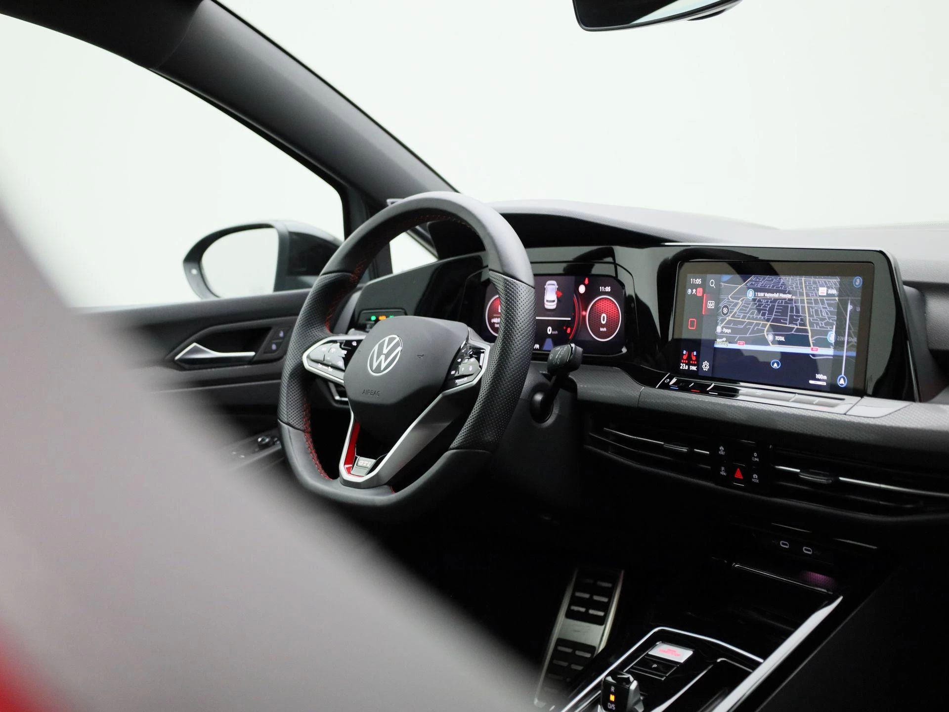 Volkswagen-Golf-image-41