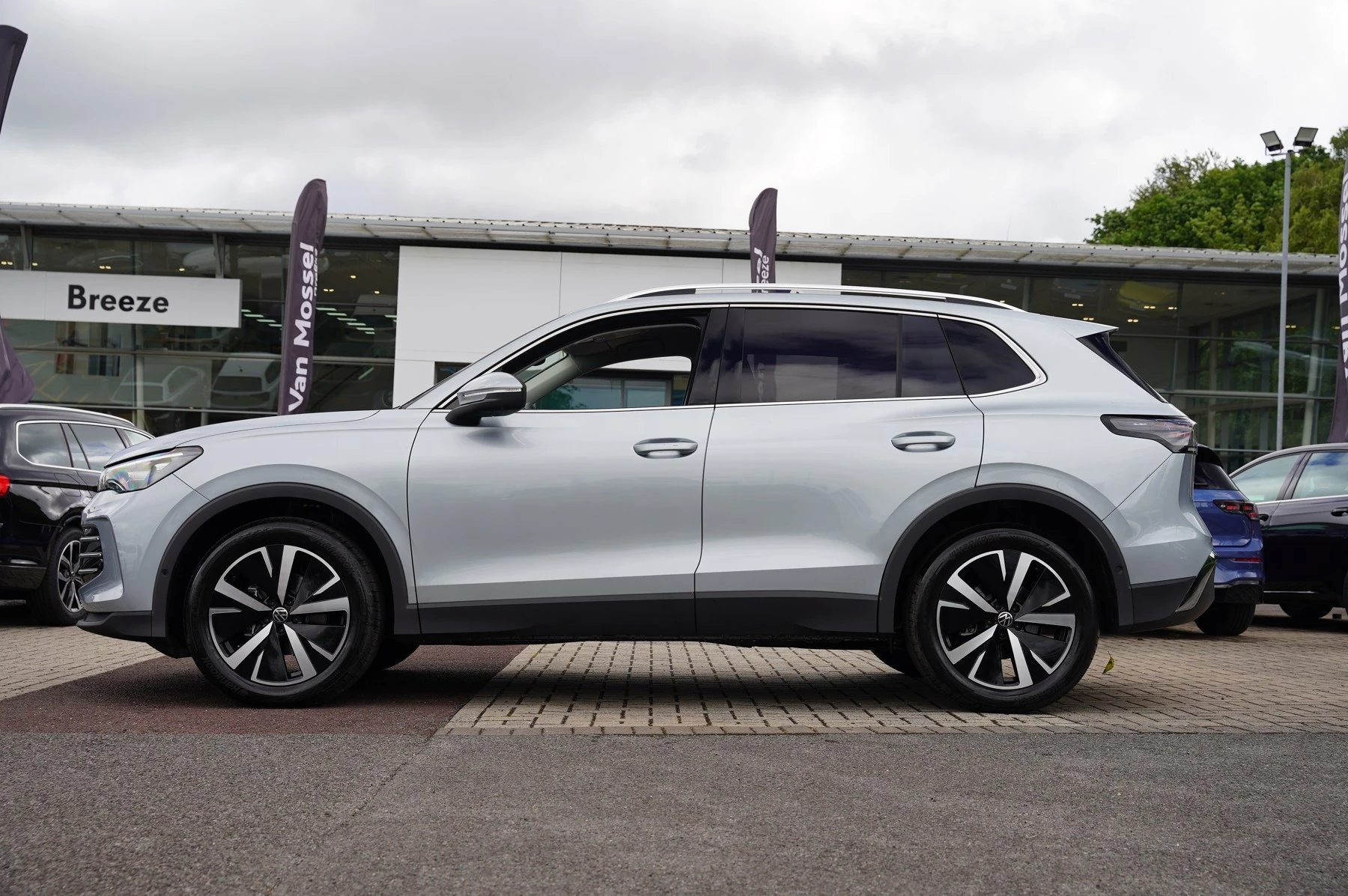 Volkswagen-Tiguan-image-3
