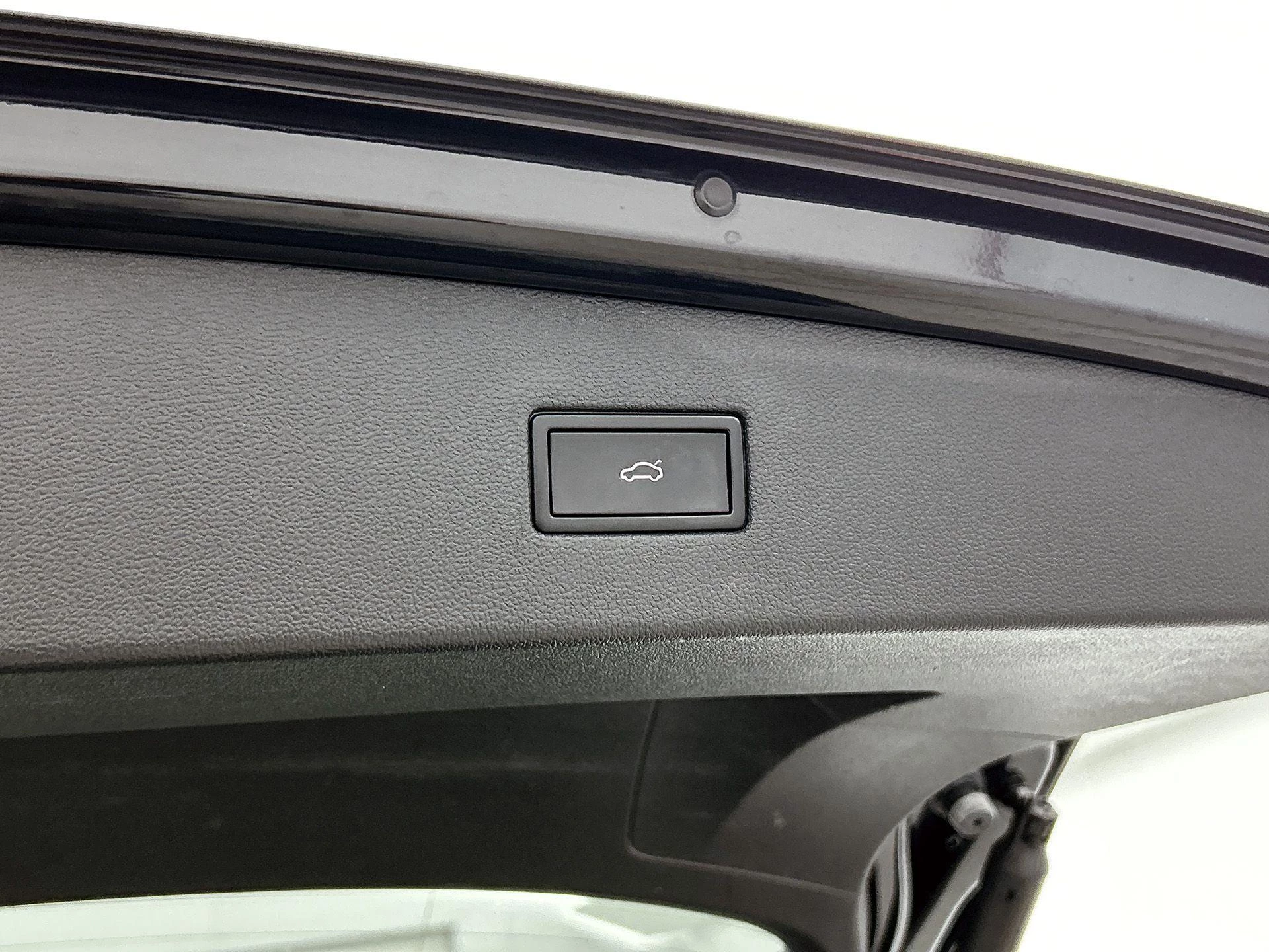 Volkswagen-Tiguan Allspace-image-23