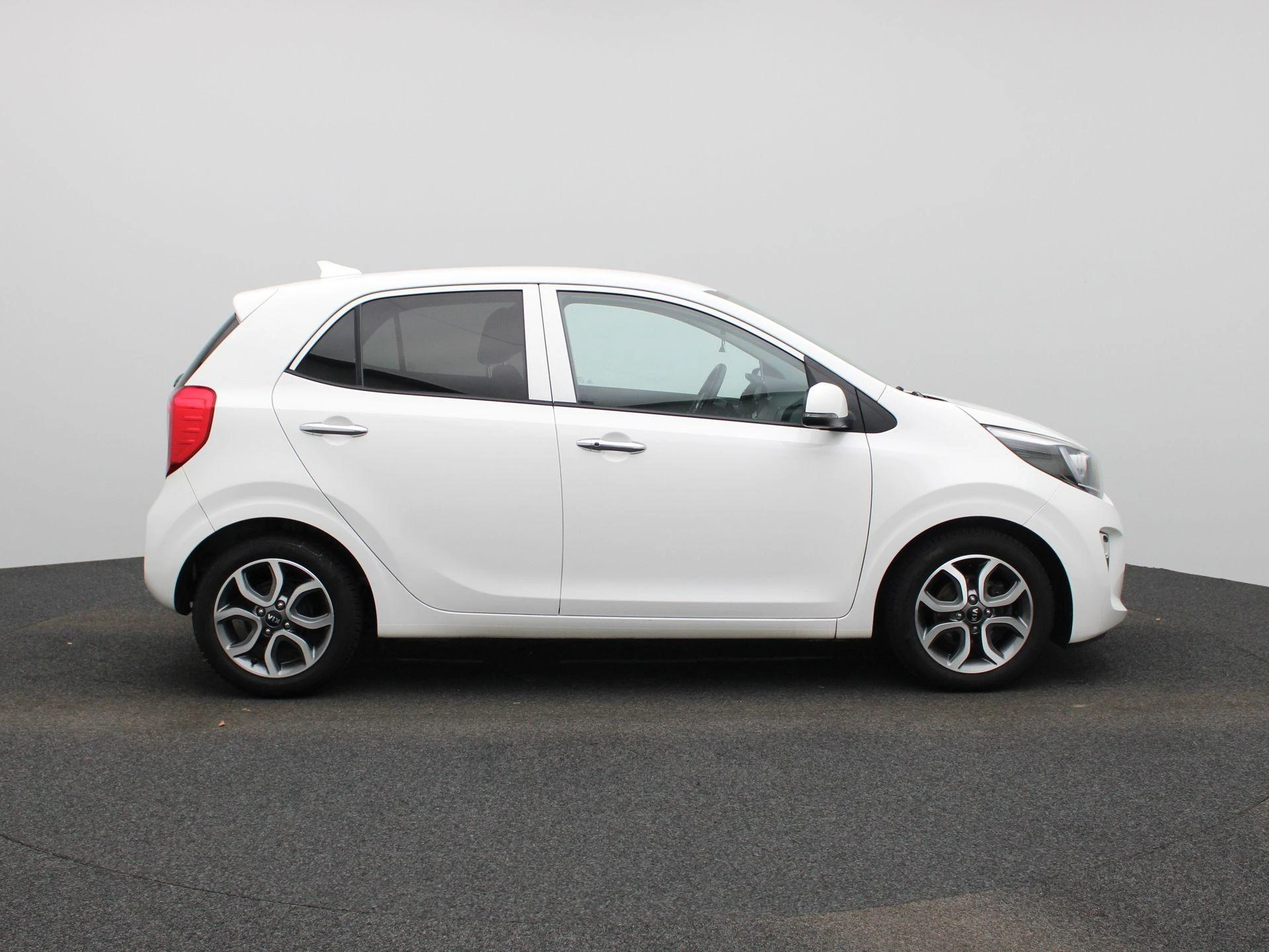 Kia-Picanto-image-5