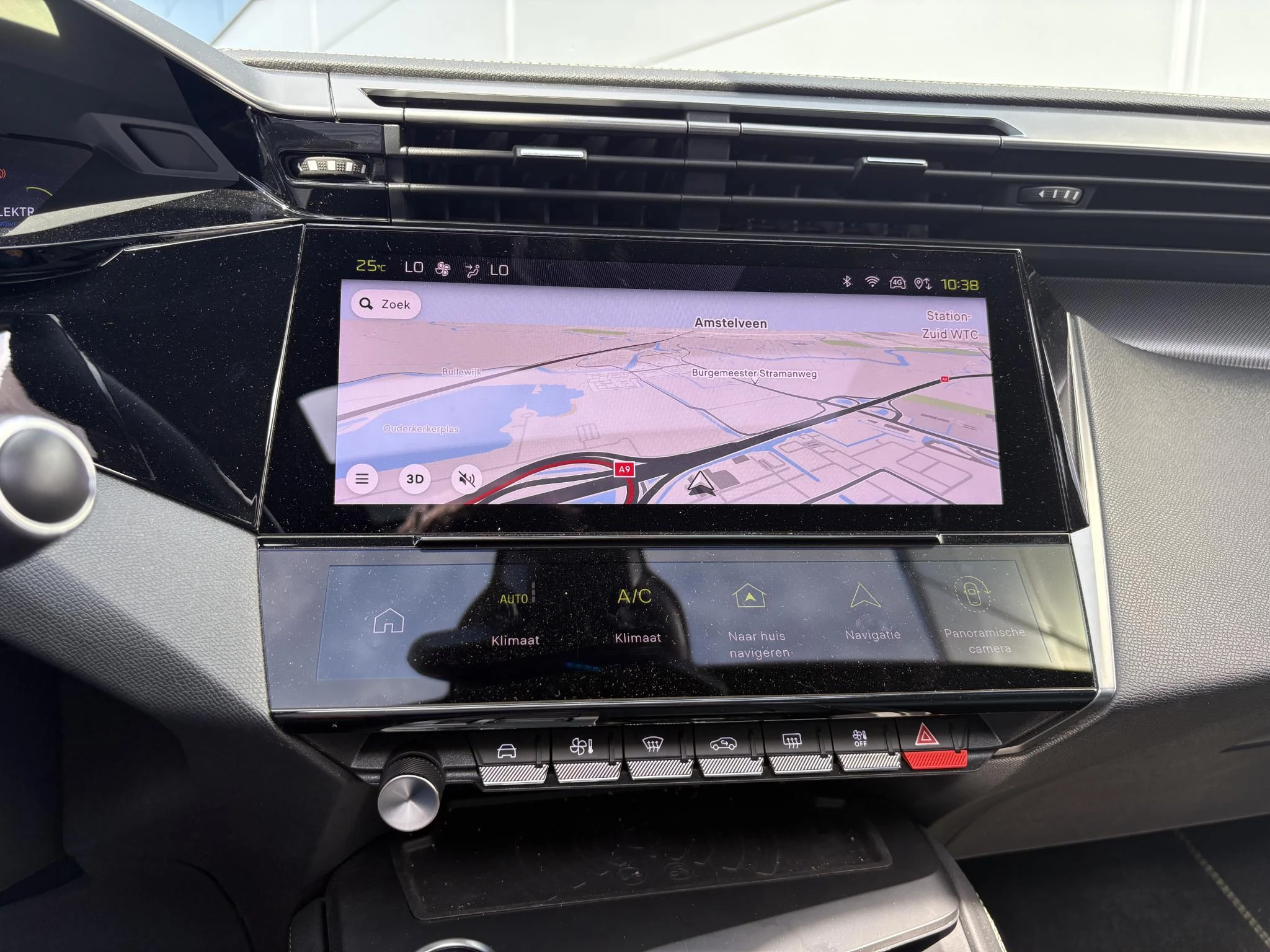Peugeot-308-image-18