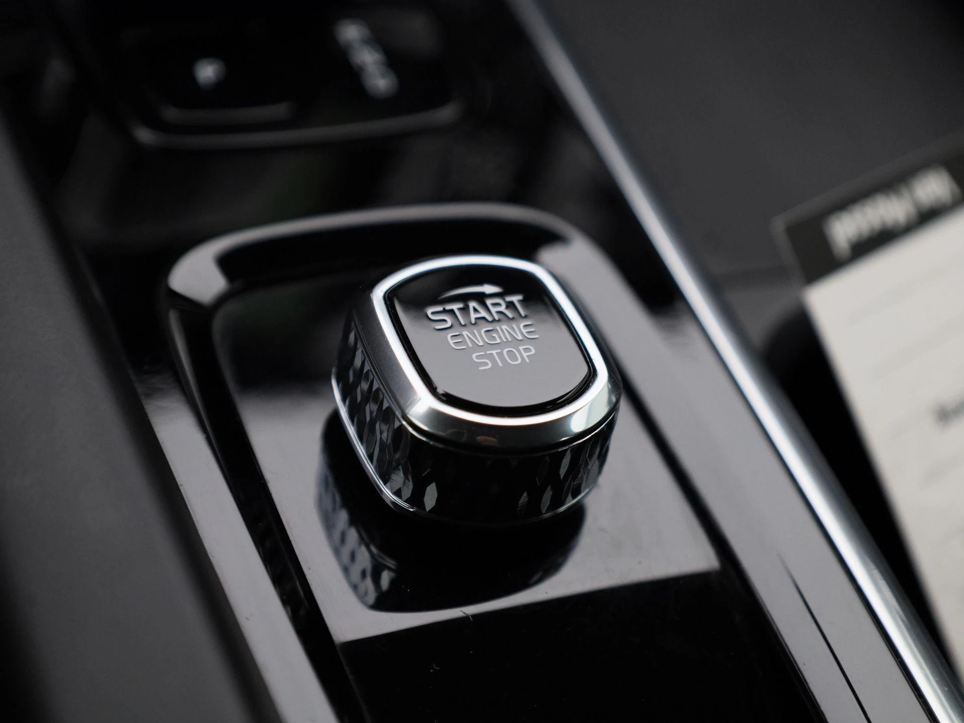 Volvo-V60-image-20