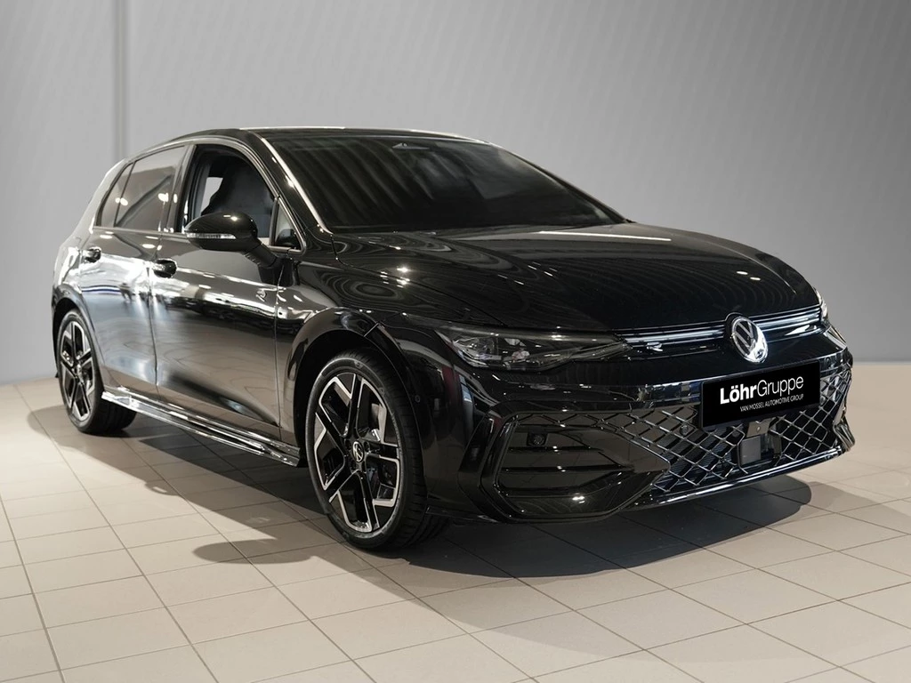 Volkswagen Golf 1,5 l eTSI DSG R-Line AHK HKSOUND PANO LED