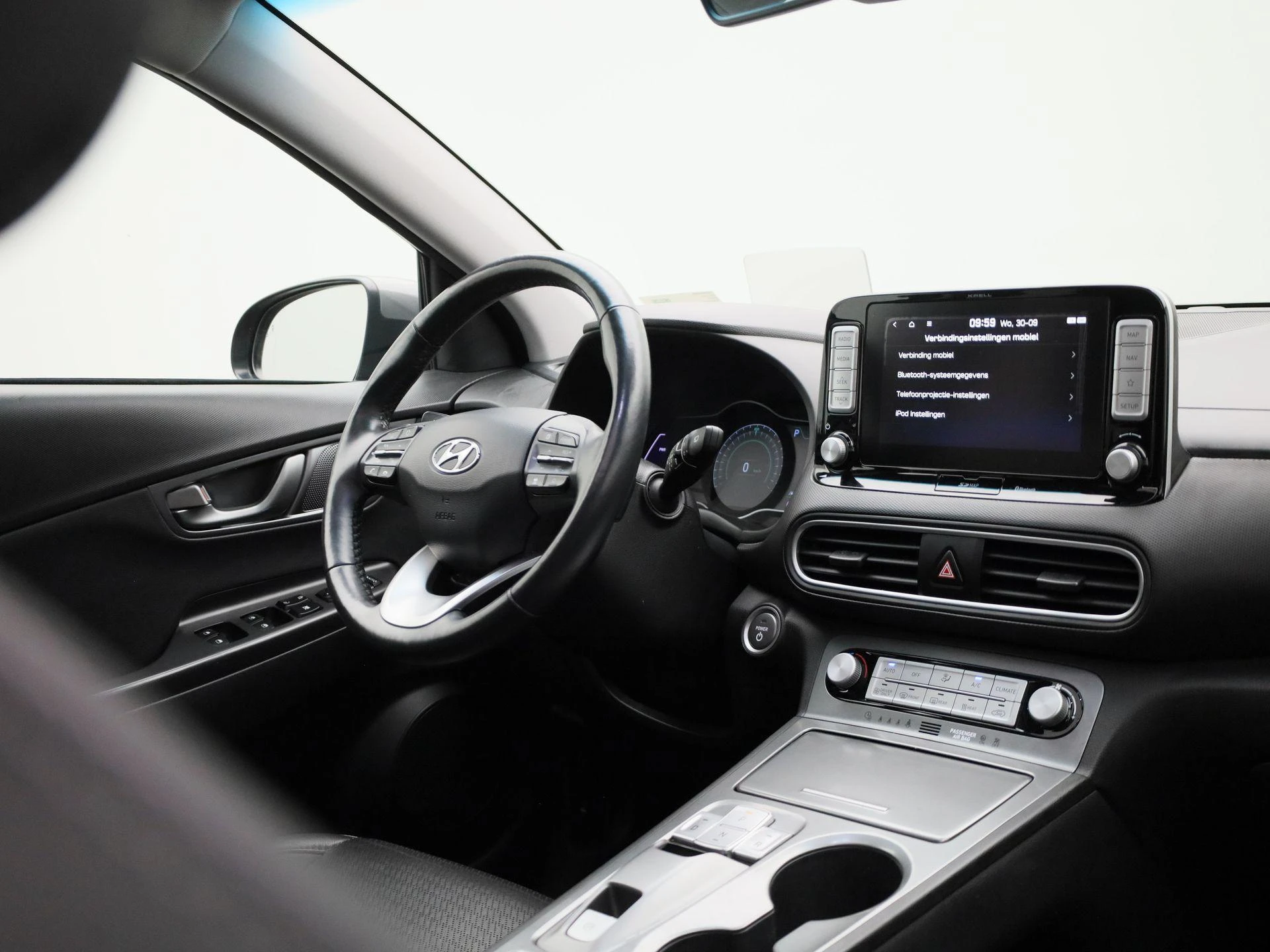 Hyundai-Kona-image-35