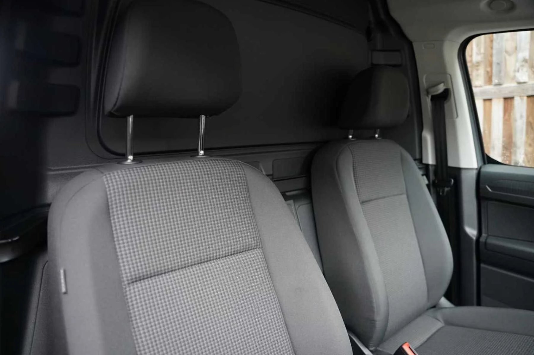 Volkswagen-Caddy-image-10