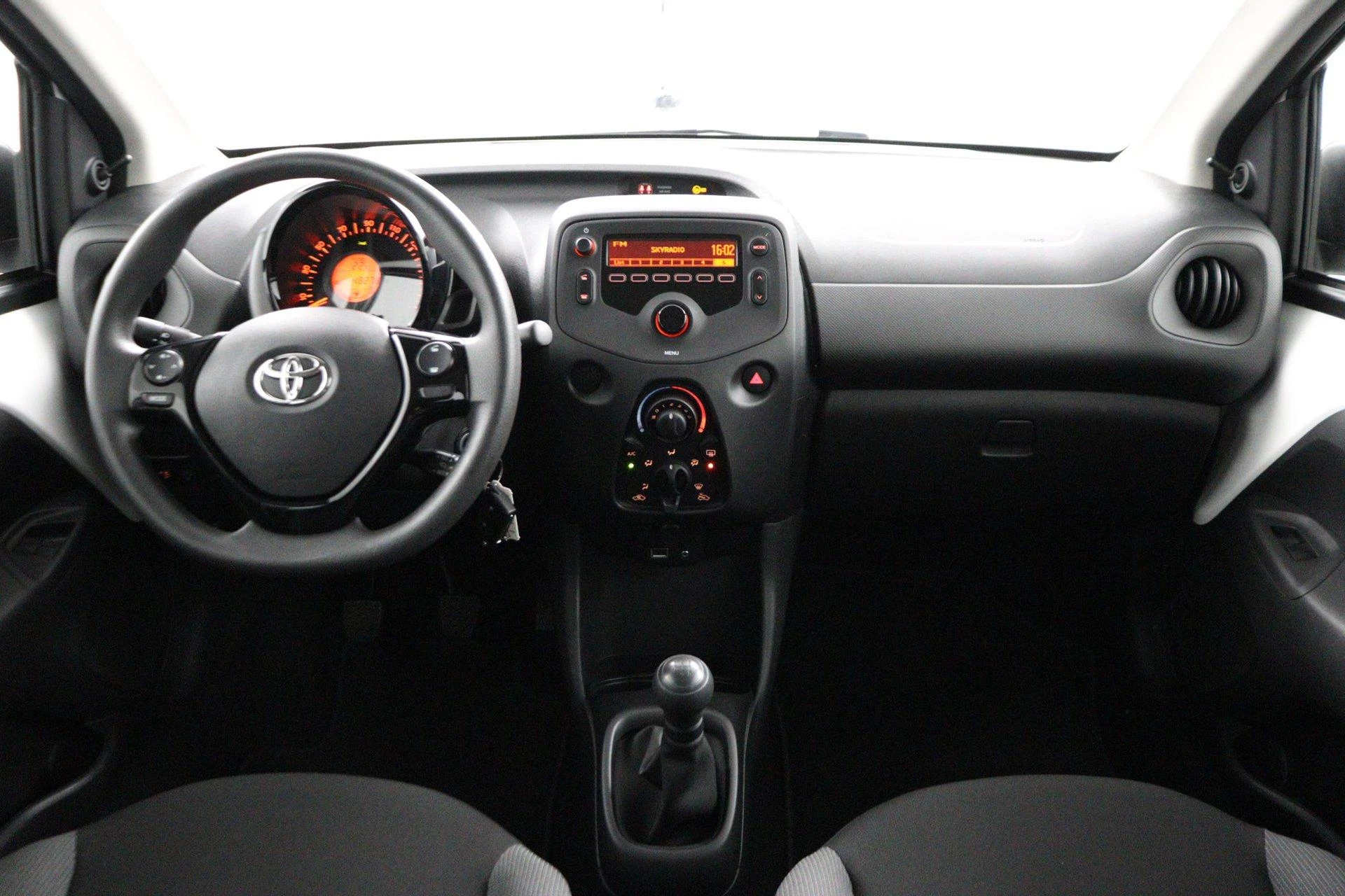 Toyota Aygo 1.0 VVT-i x-fun |
