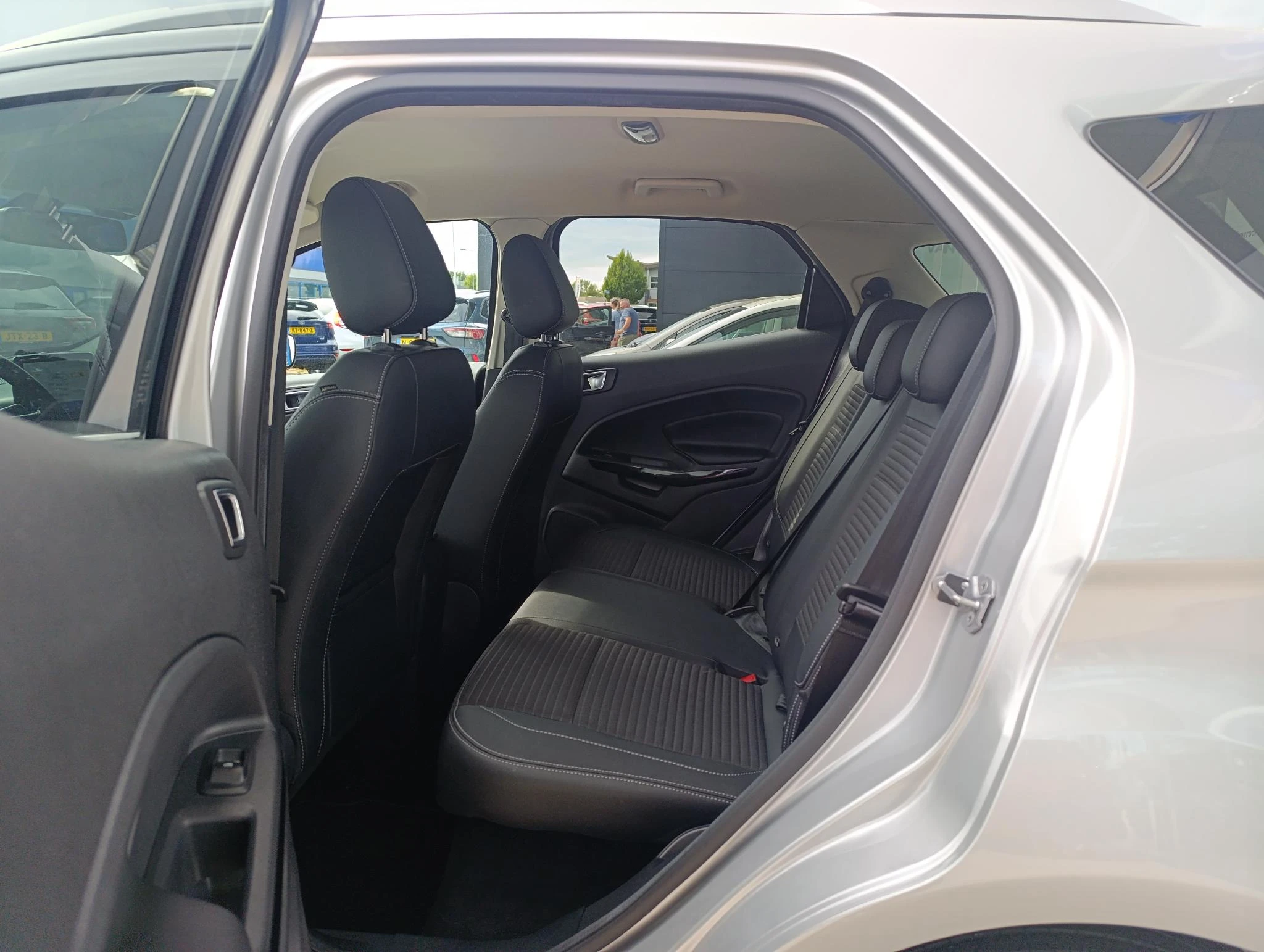 Ford-EcoSport-image-12