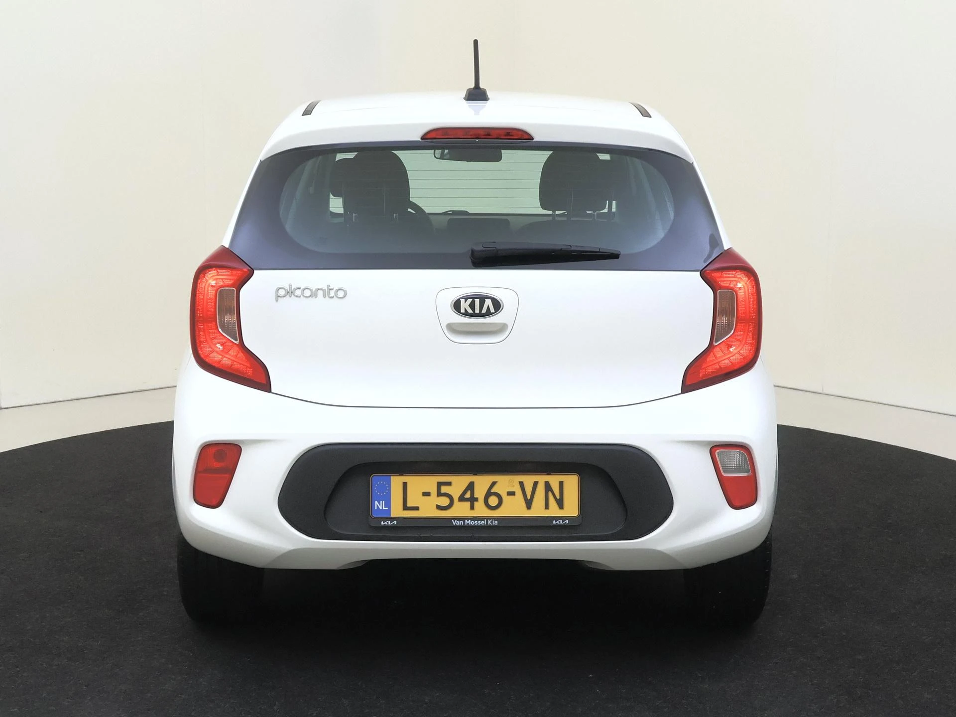 Kia-Picanto-image-6