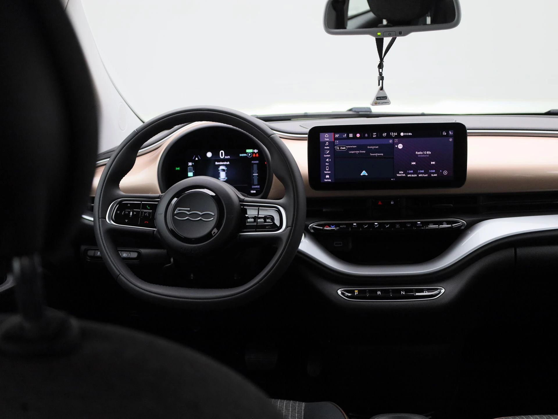 Fiat-500e-image-6