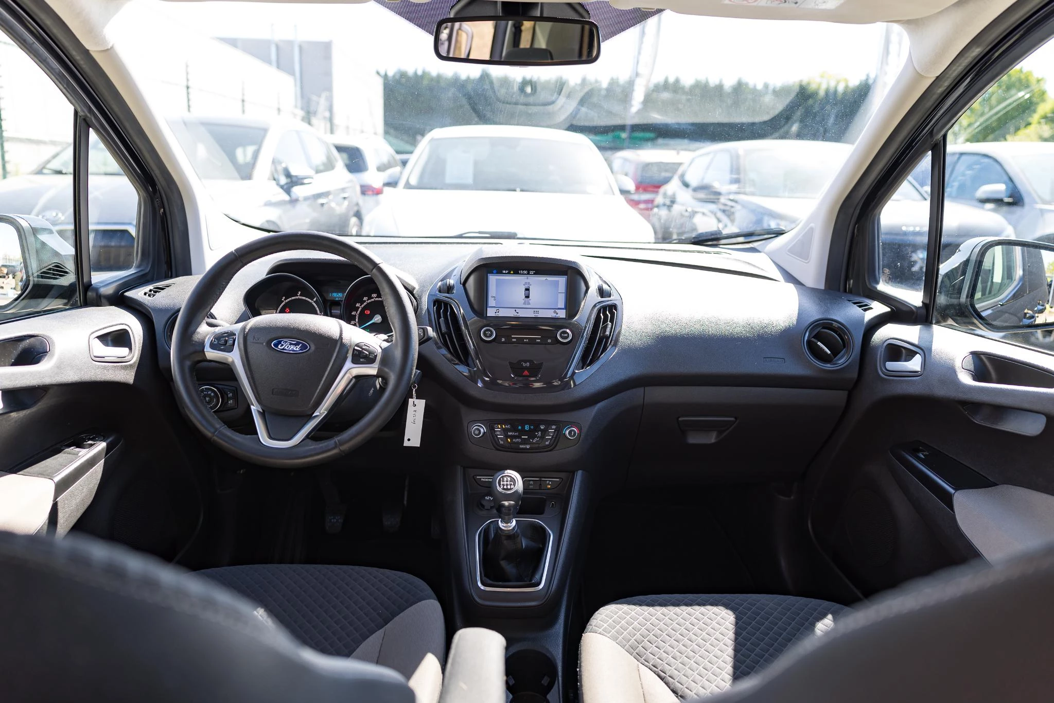 Ford Tourneo 1.5 TDCi 75kW Ambiente
