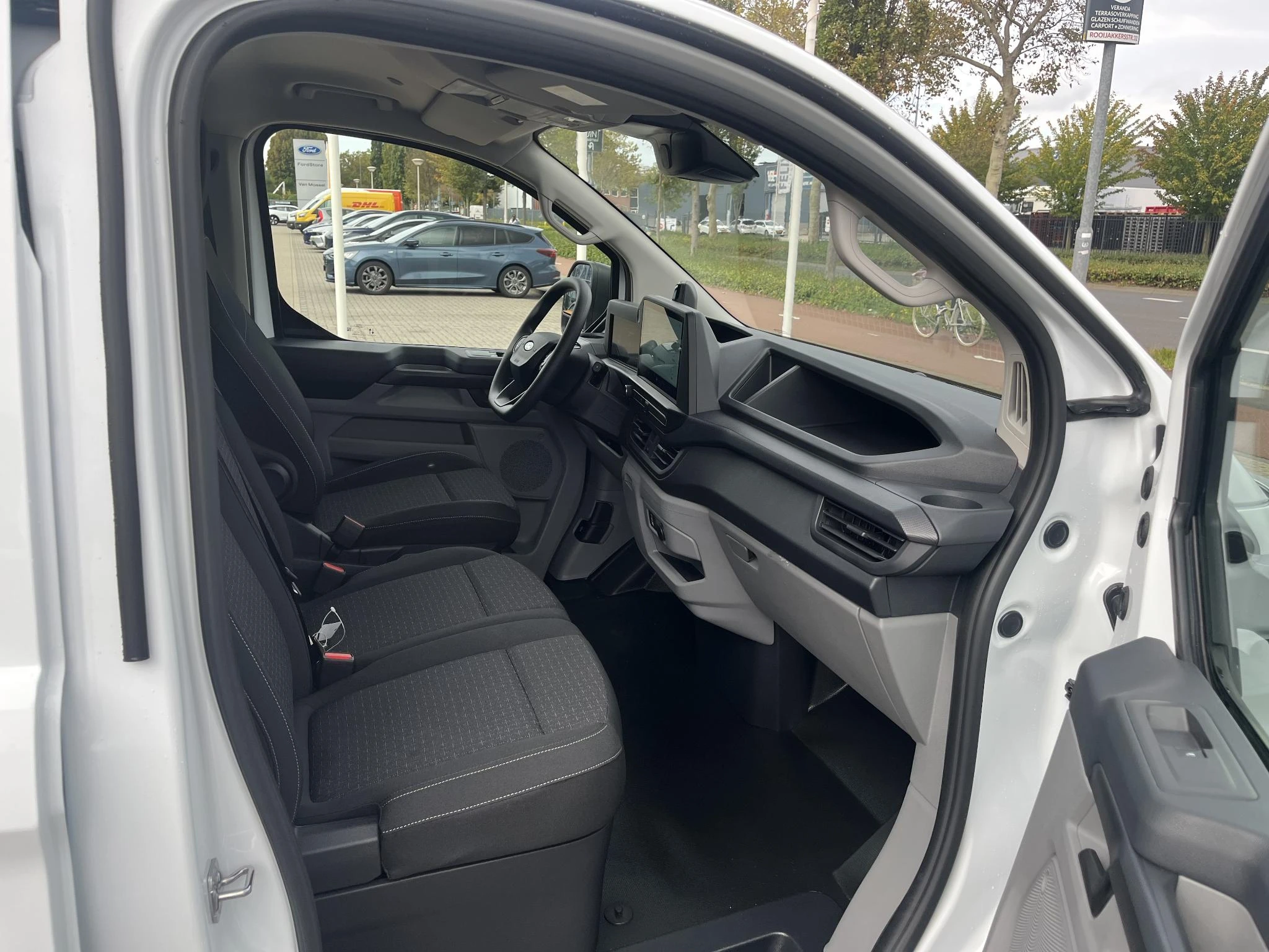 Ford-E-Transit-image-8