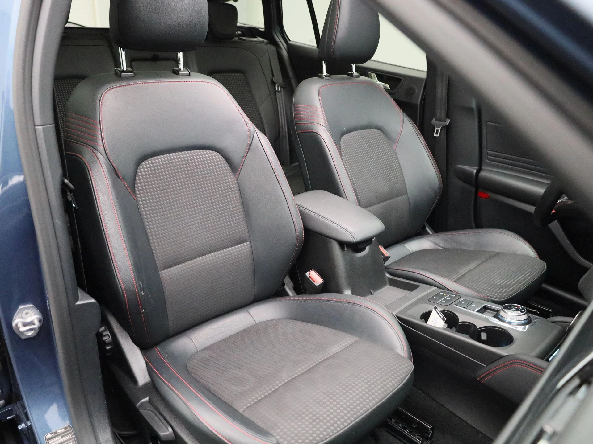 Ford Focus Wagon 1.5 EcoBoost ST Line X Business
