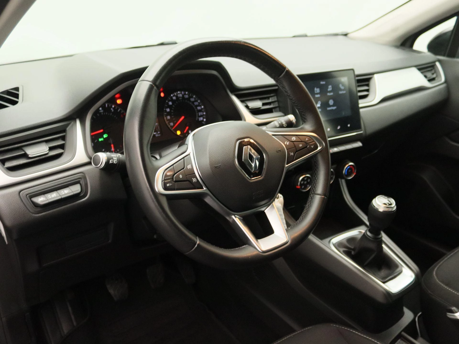 Renault-Captur-image-18