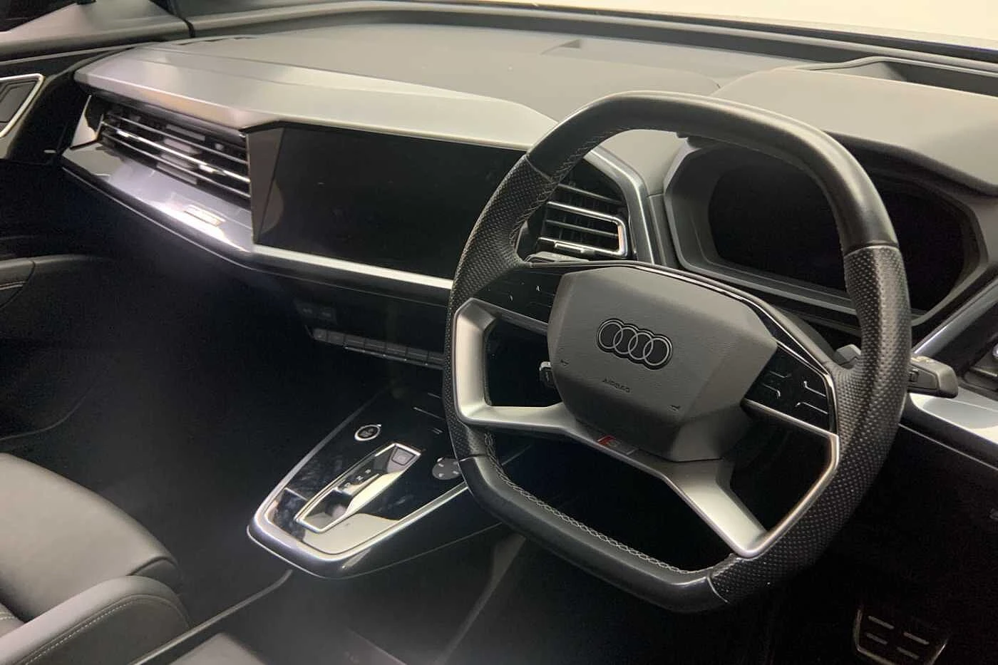 Audi-Q4 Sportback e-tron-image-5
