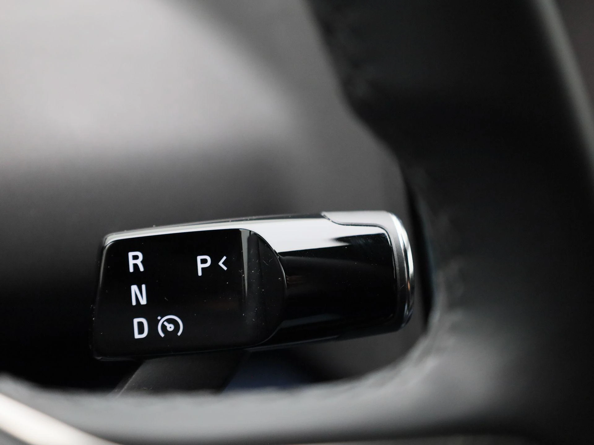 Volvo-EX30-image-22